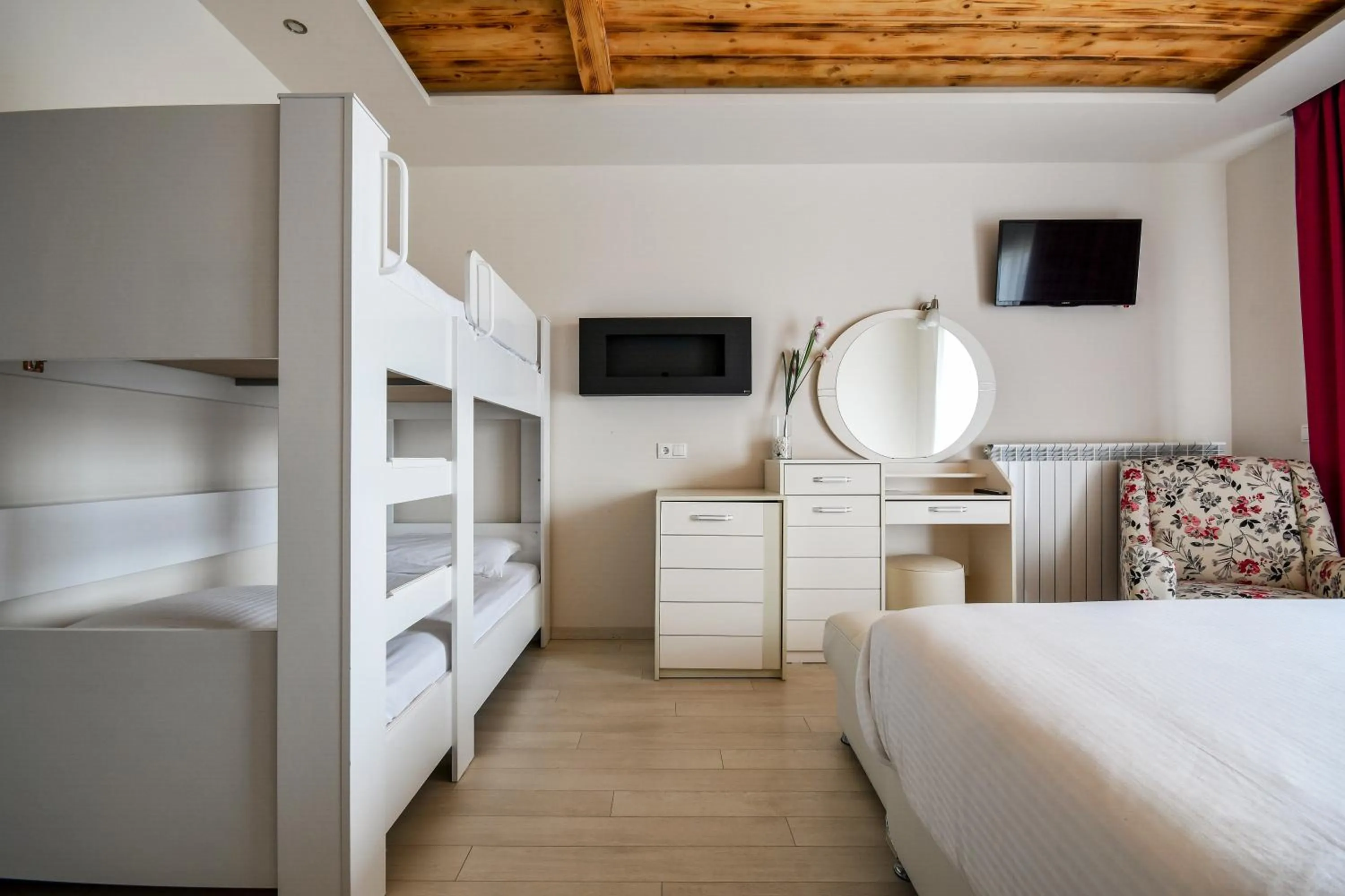 Bed in Arhontiko Liamas