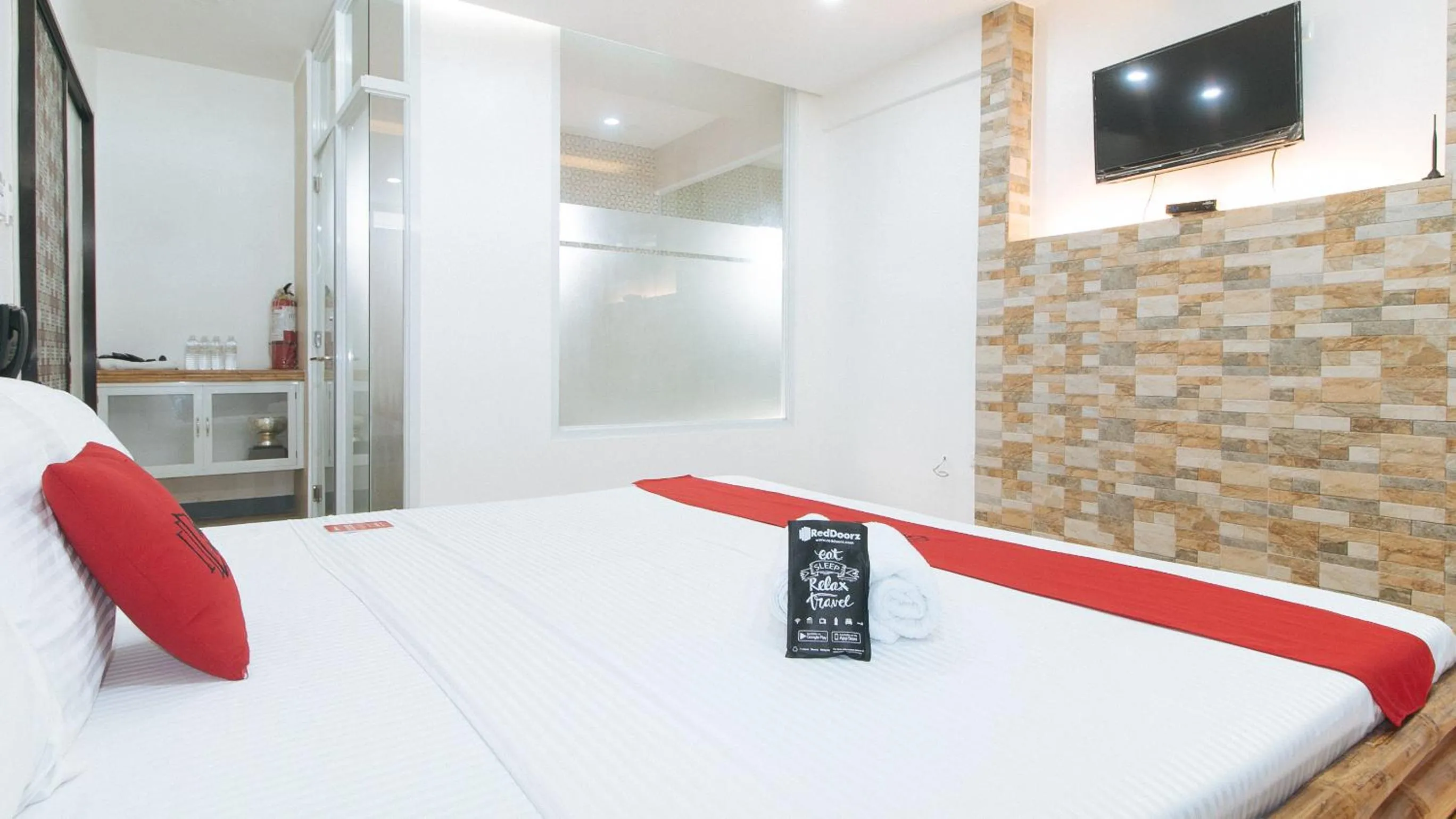 Bedroom, Bed in RedDoorz at DBuilders Rooms Lower Bicutan