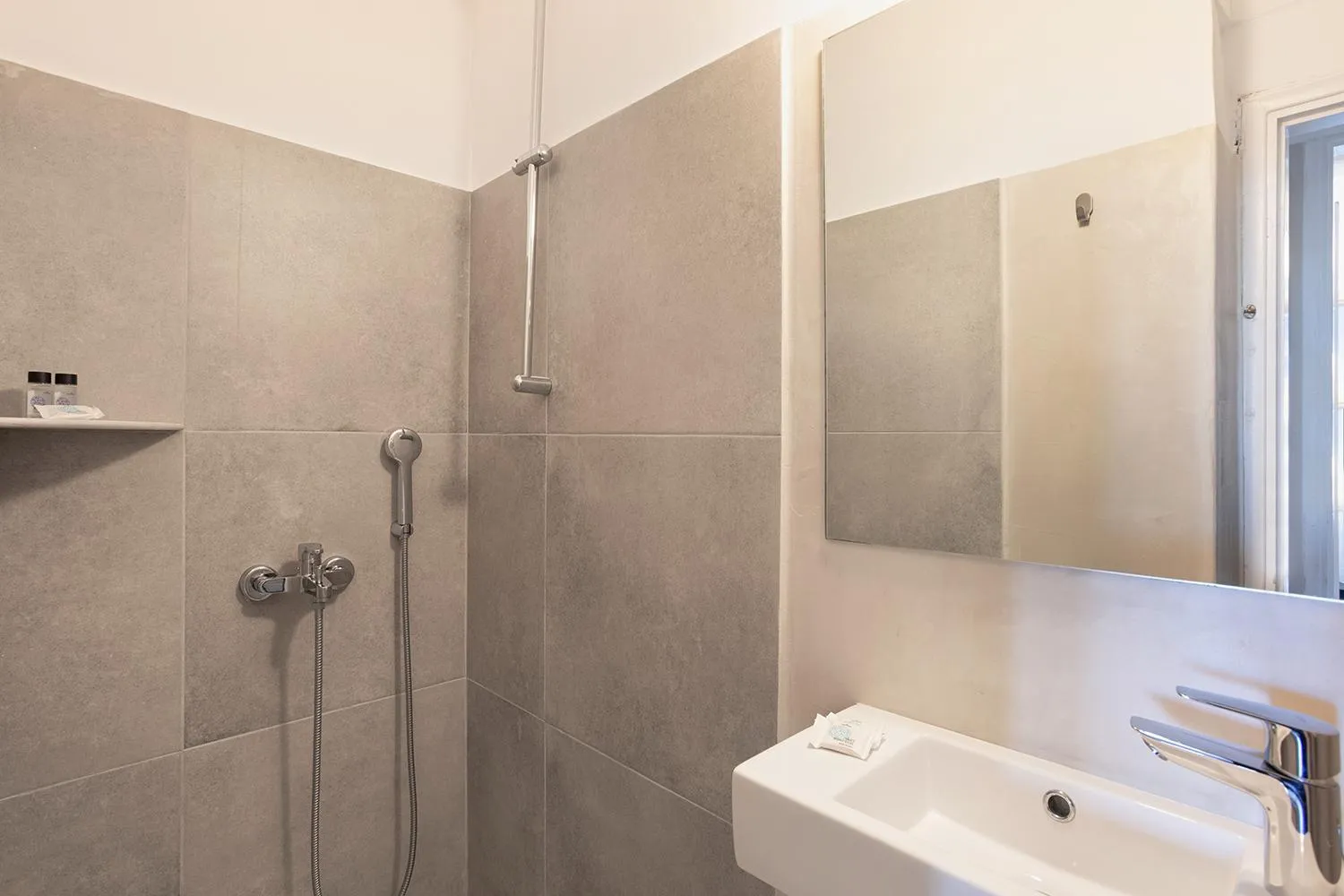 Bathroom in Phaedra Hotel