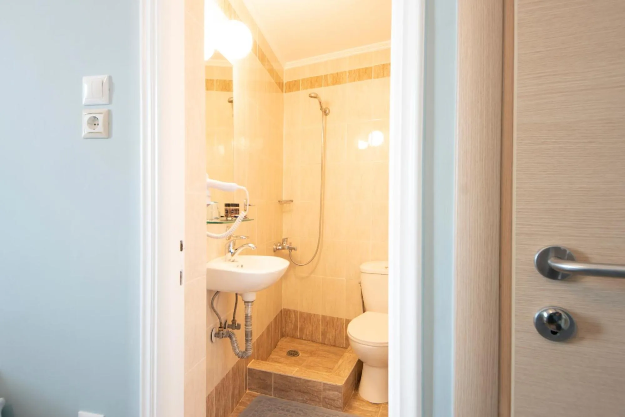 Bathroom in Phaedra Hotel