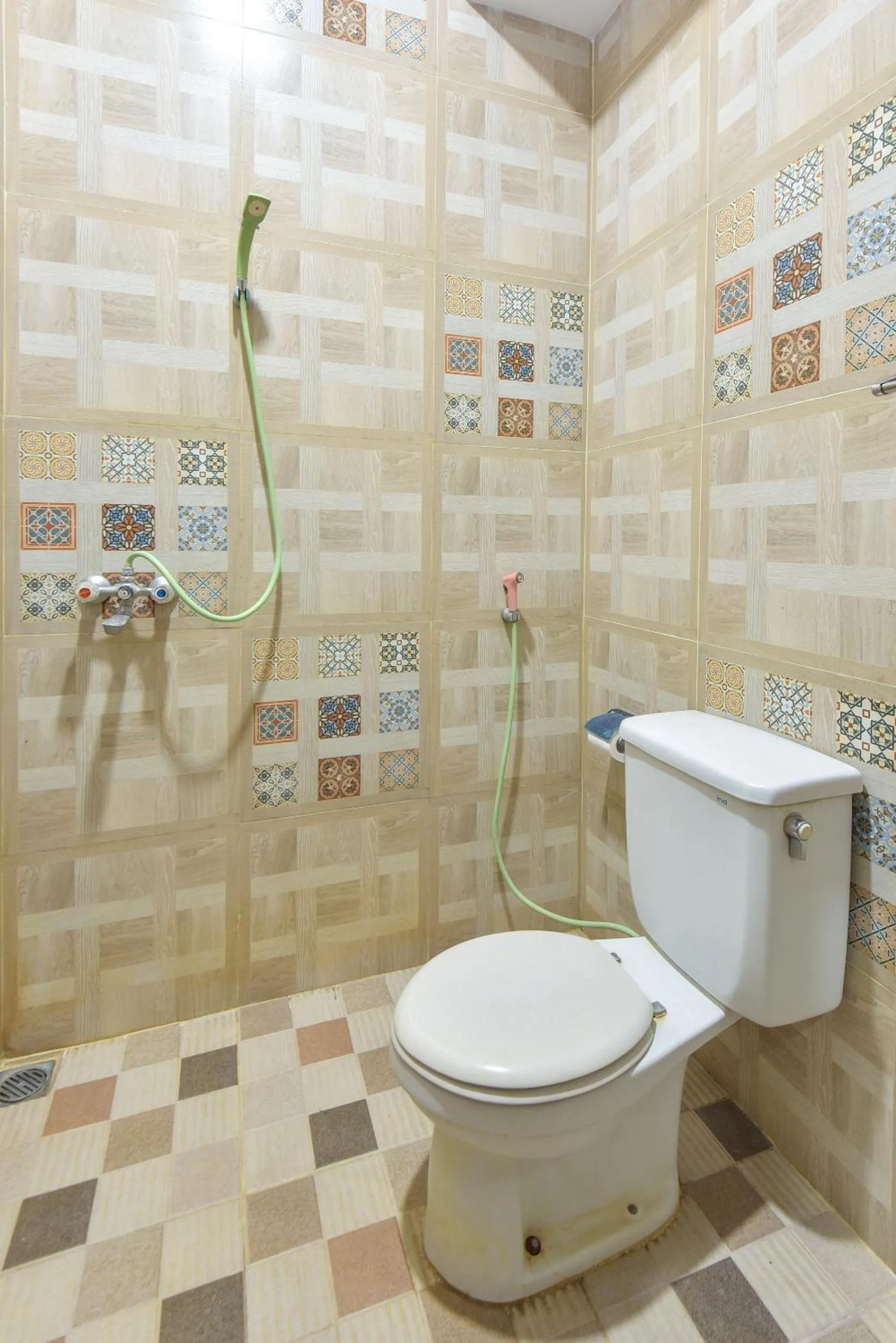 Bathroom in Sekar Ayu Hotel Malioboro Mitra RedDoorz