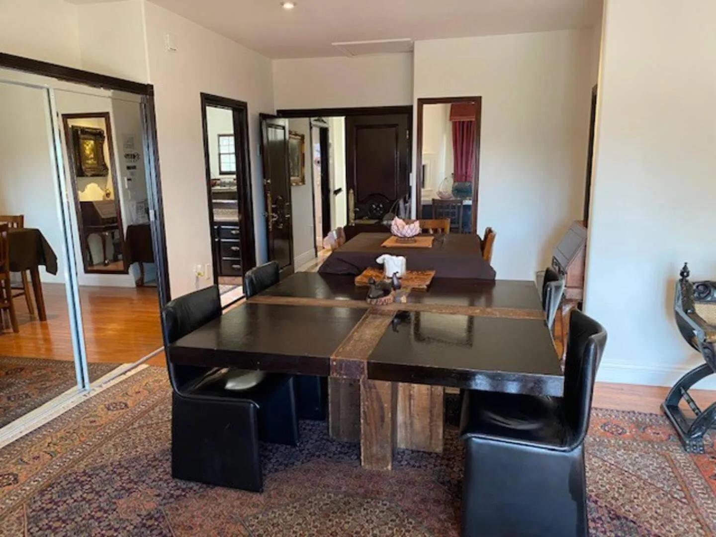 Living room in Entire Second Flr - Santa Monica Luxury Roman Villa