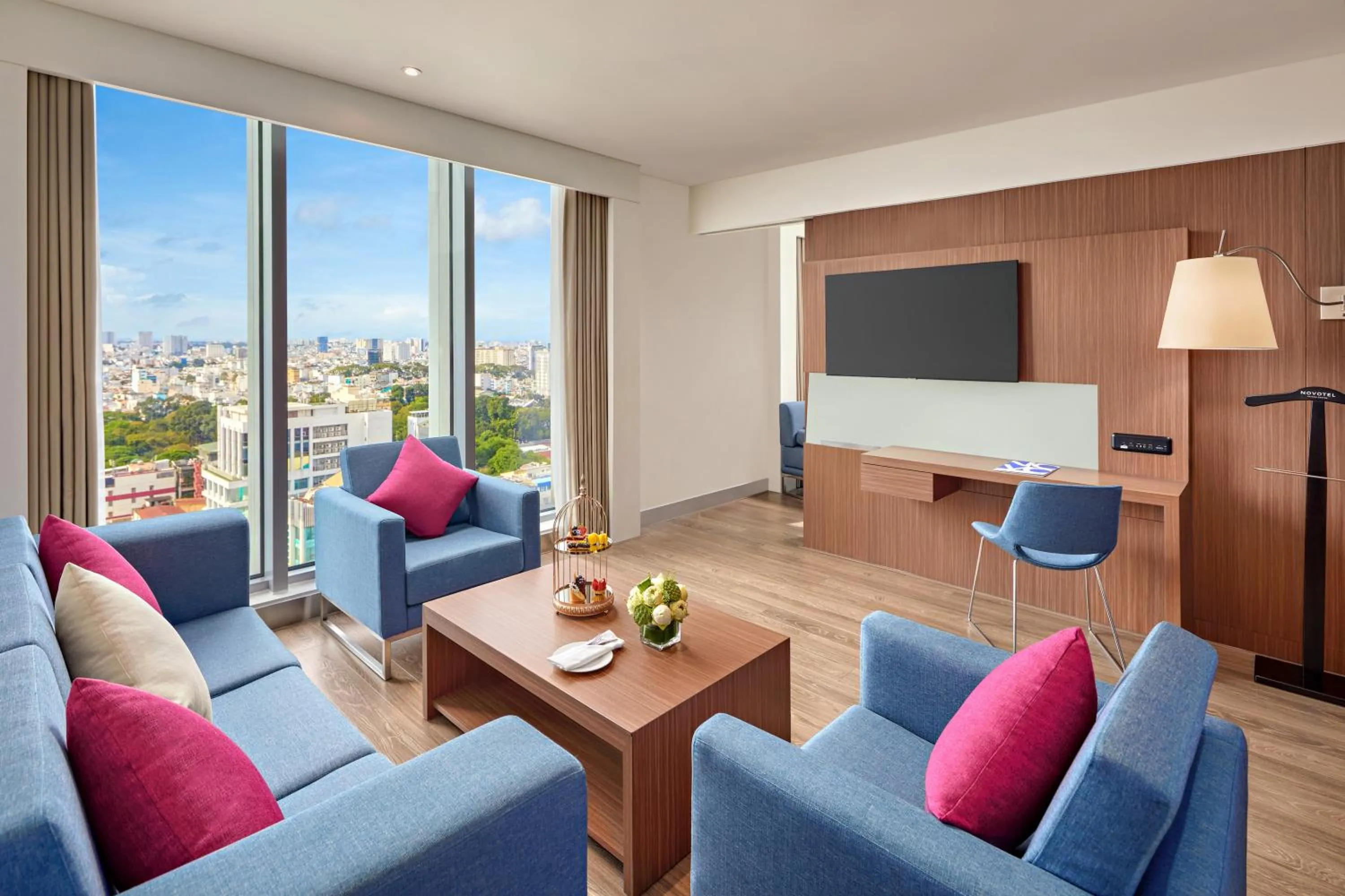 Communal lounge/ TV room in Novotel Saigon Centre