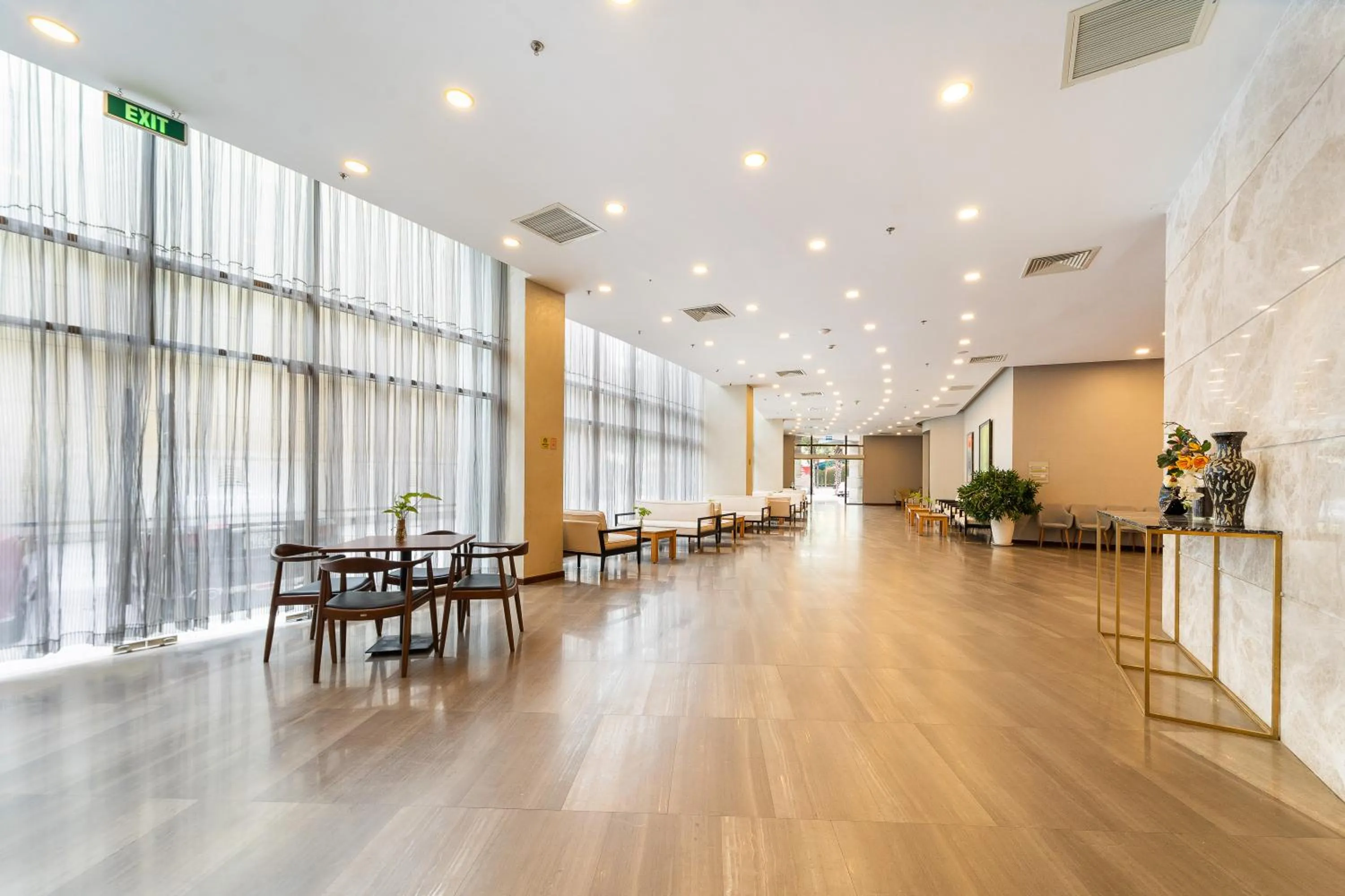 Seating area in DIC Star Landmark