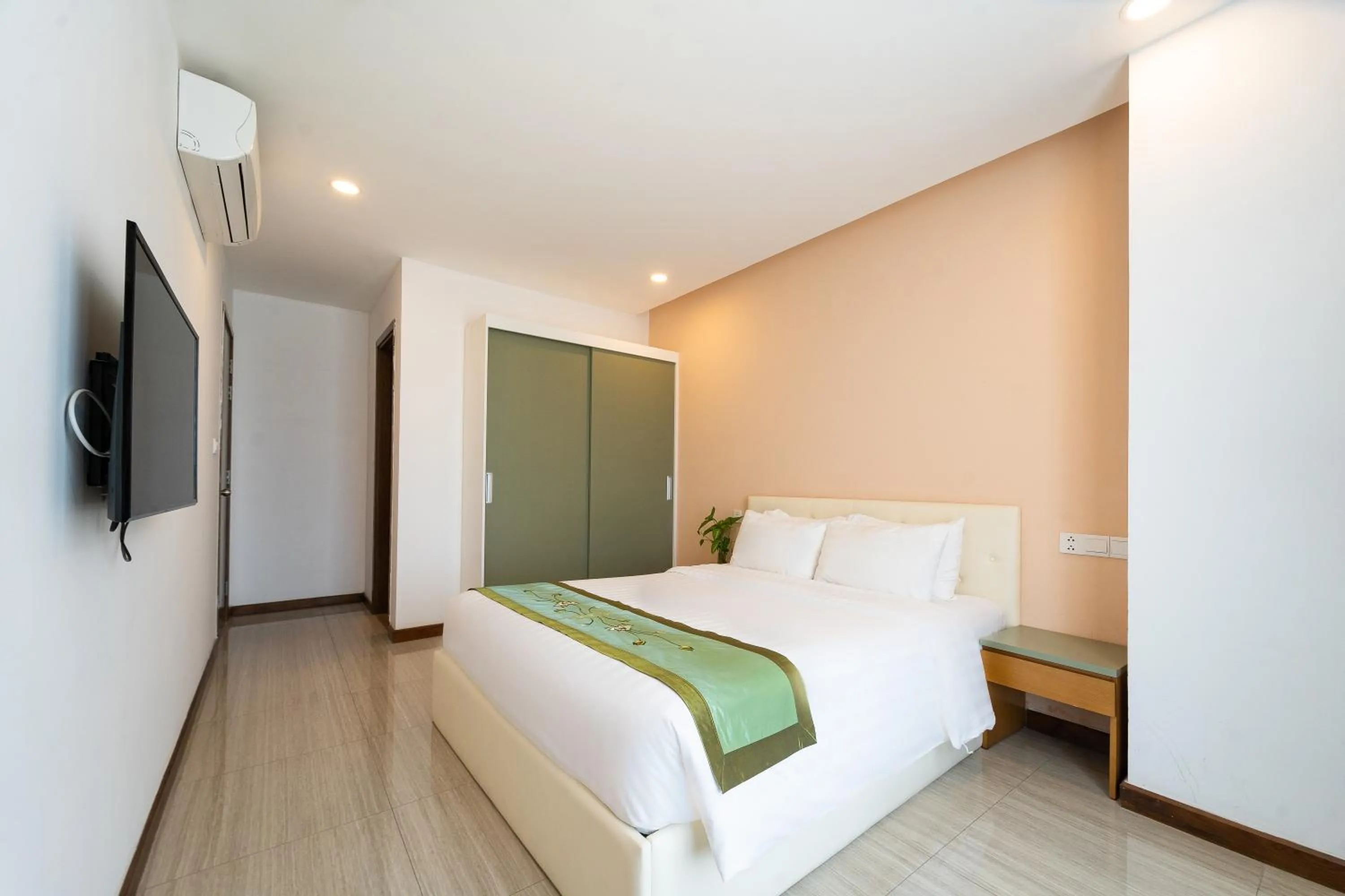 Bed in DIC Star Landmark