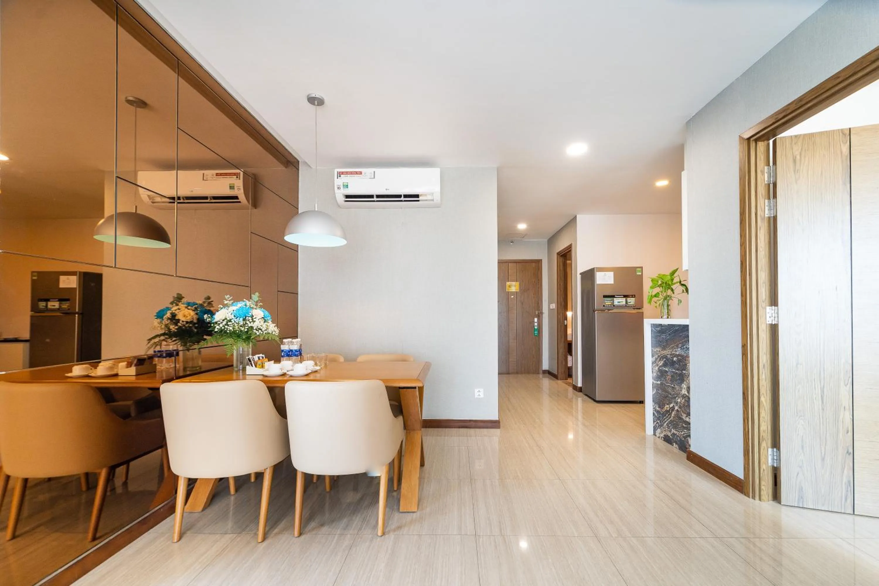 Dining area in DIC Star Landmark