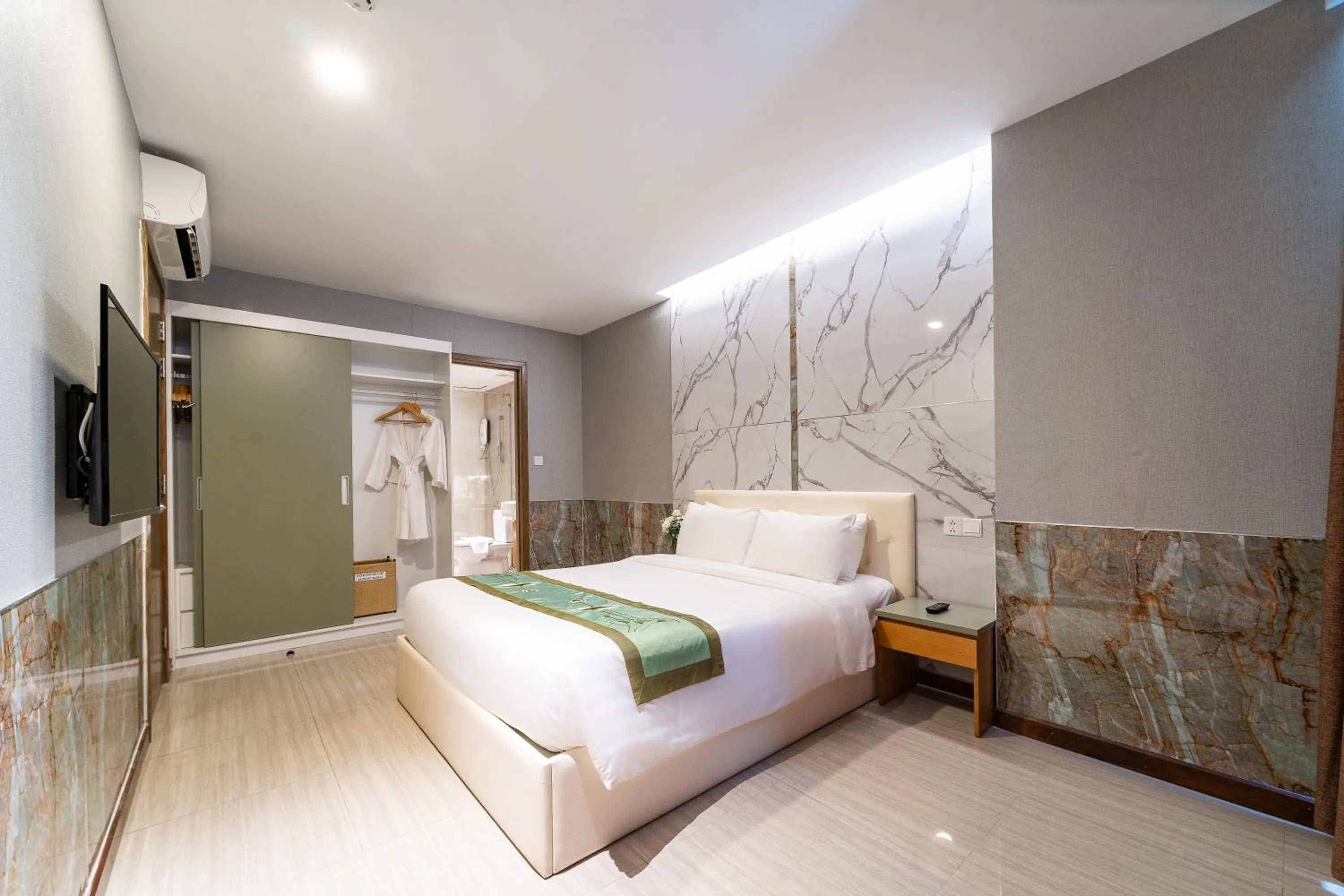 Bed in DIC Star Landmark