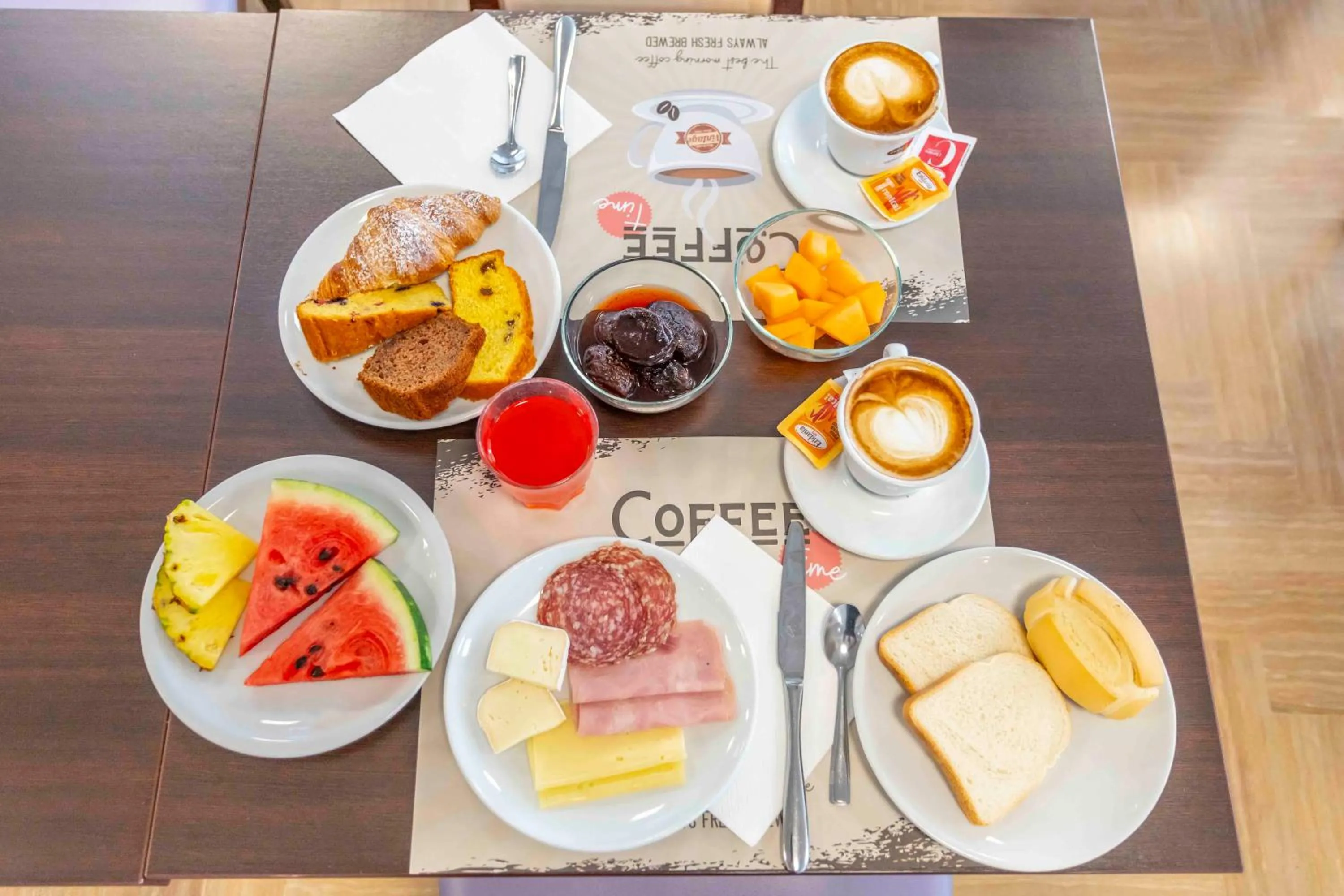 Breakfast in Hotel City