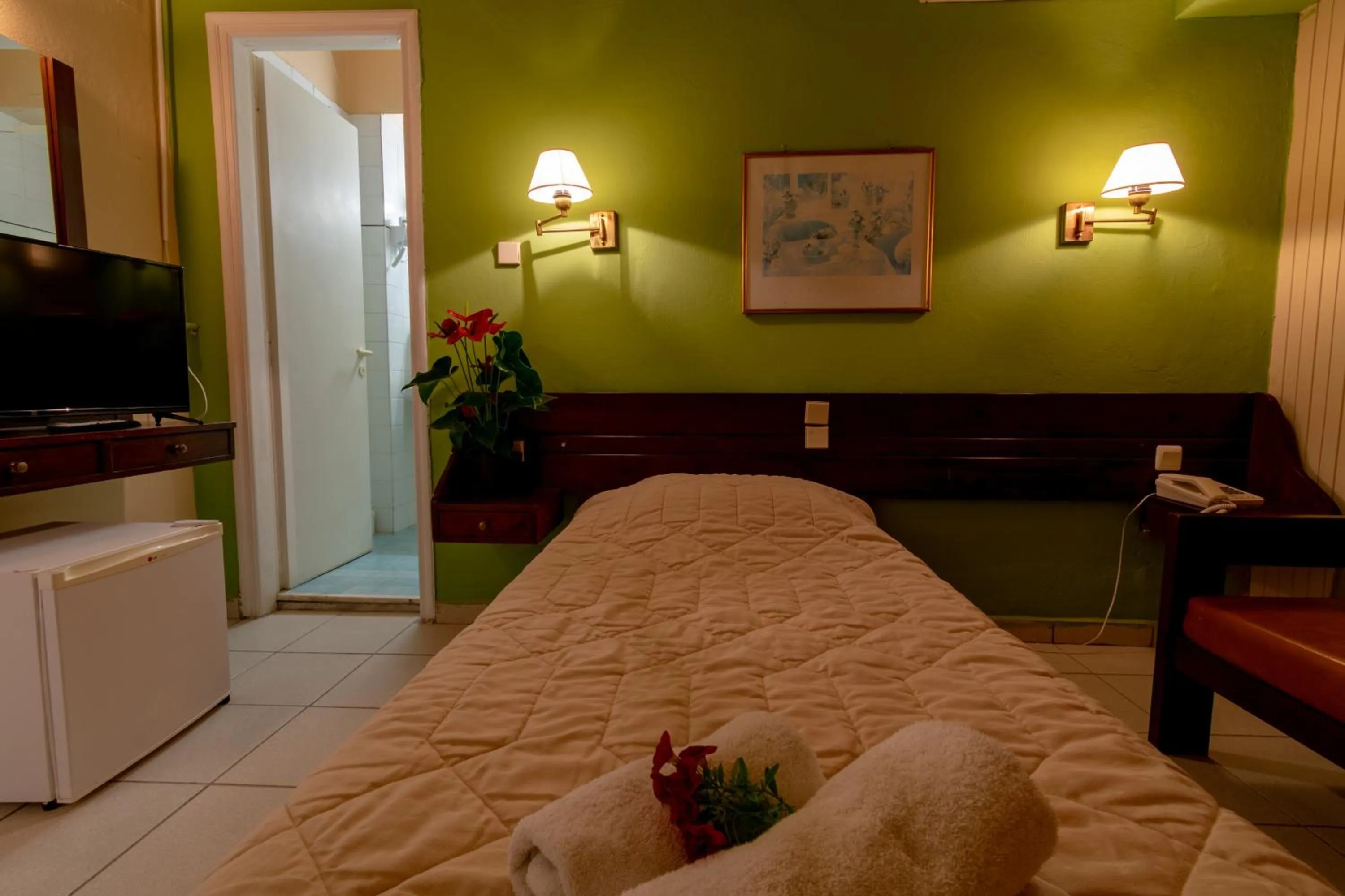 Bedroom, Bed in Aegli Hotel