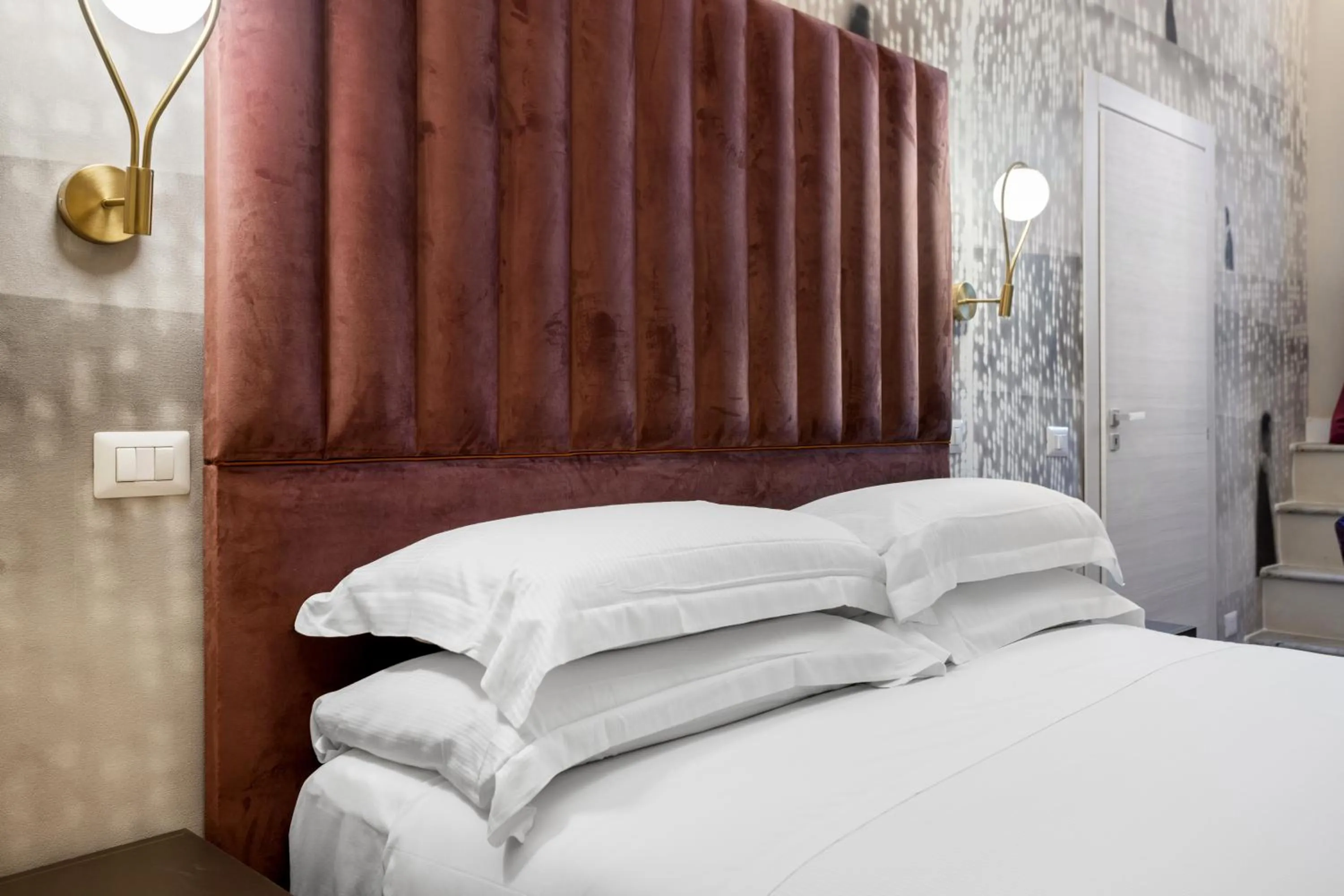 Bed in Gh Trevi Fountain