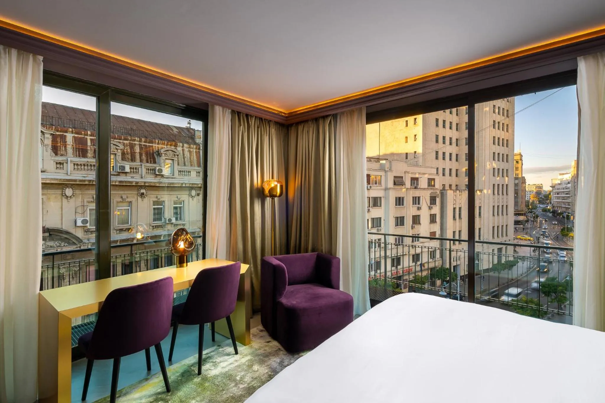 View (from property/room), Bed in VISIONAPARTMENTS Bucharest Calea Victoriei