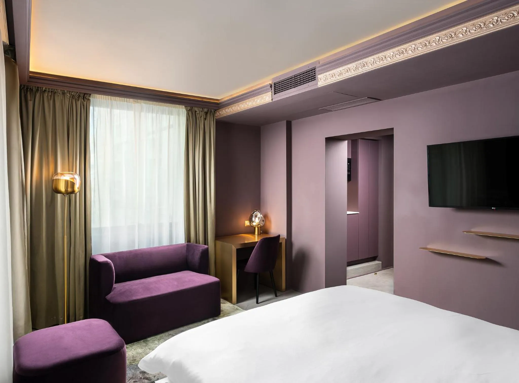 Photo of the whole room, Bed in VISIONAPARTMENTS Bucharest Calea Victoriei