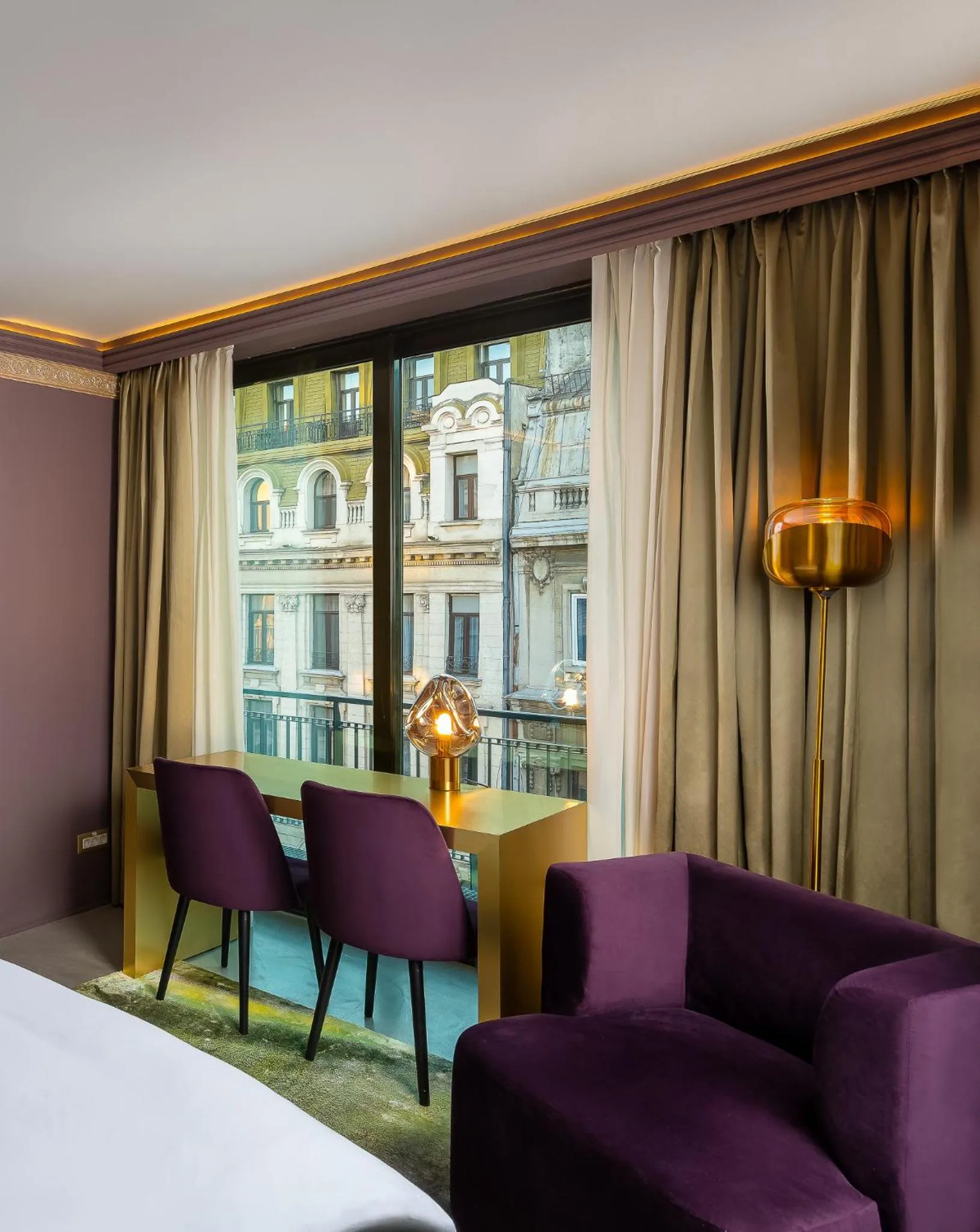 Seating area, Bed in VISIONAPARTMENTS Bucharest Calea Victoriei