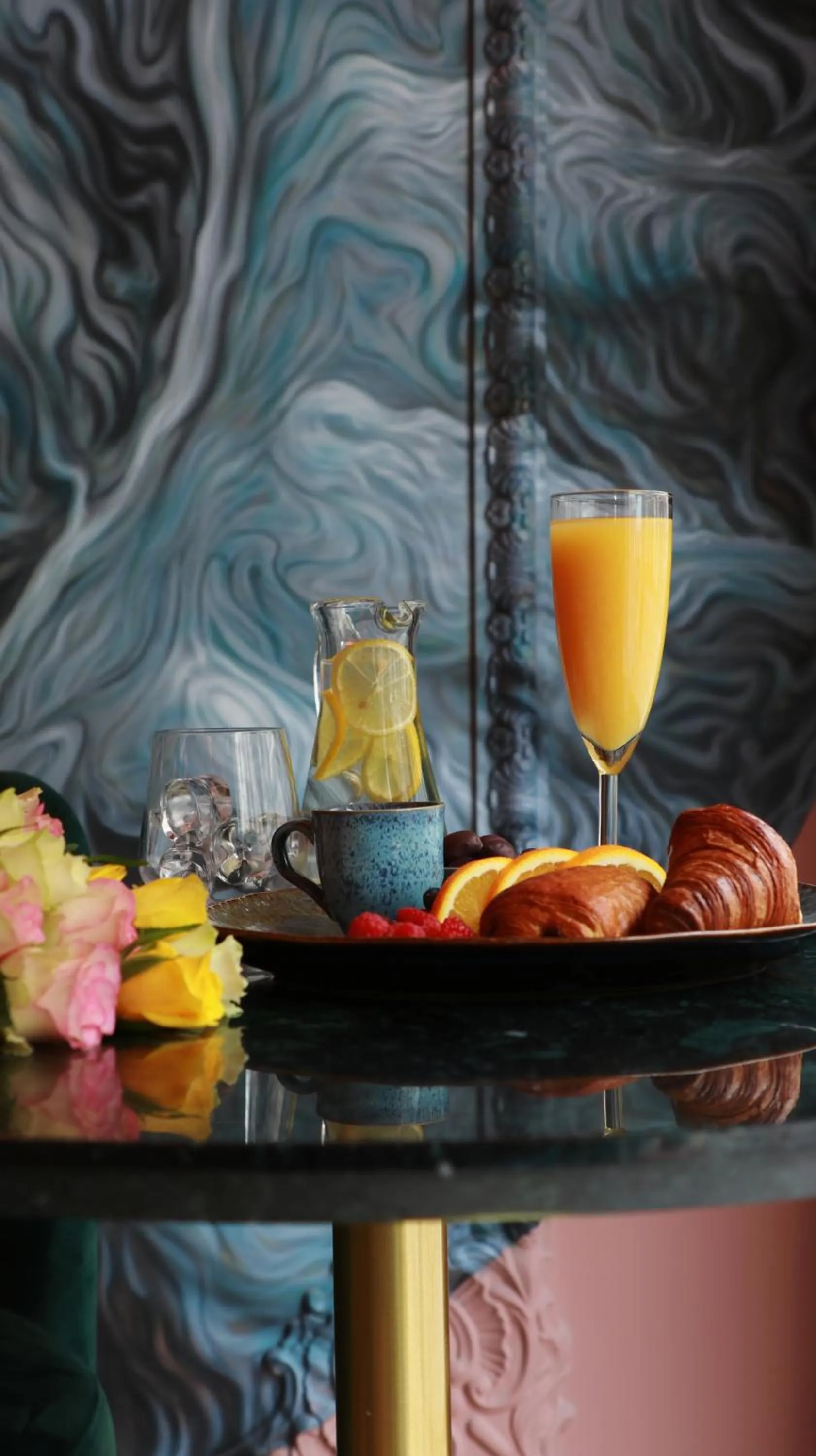 Buffet breakfast in VISIONAPARTMENTS Bucharest - contactless check-in