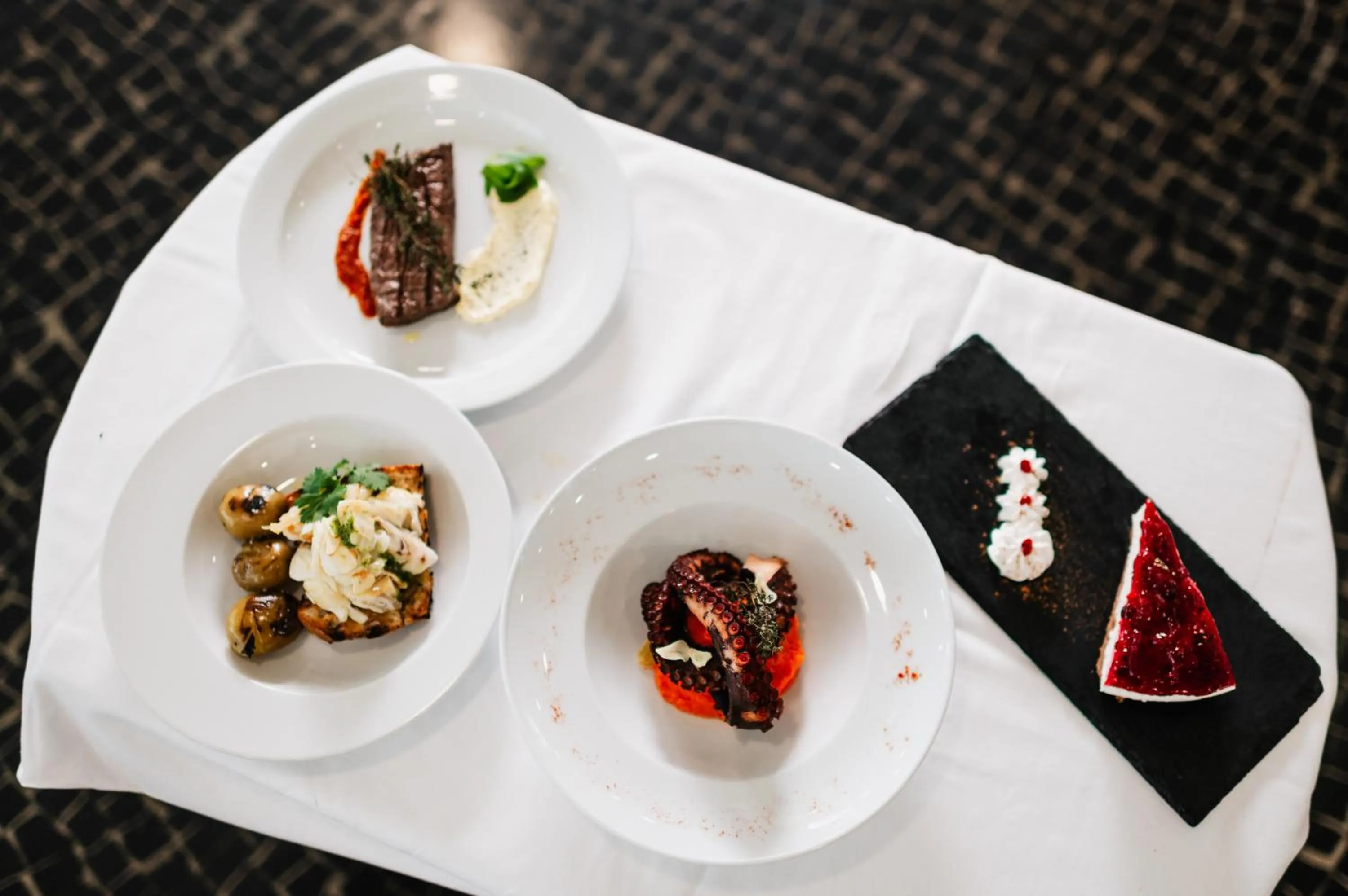 Restaurant/places to eat in Leziria Parque Hotel