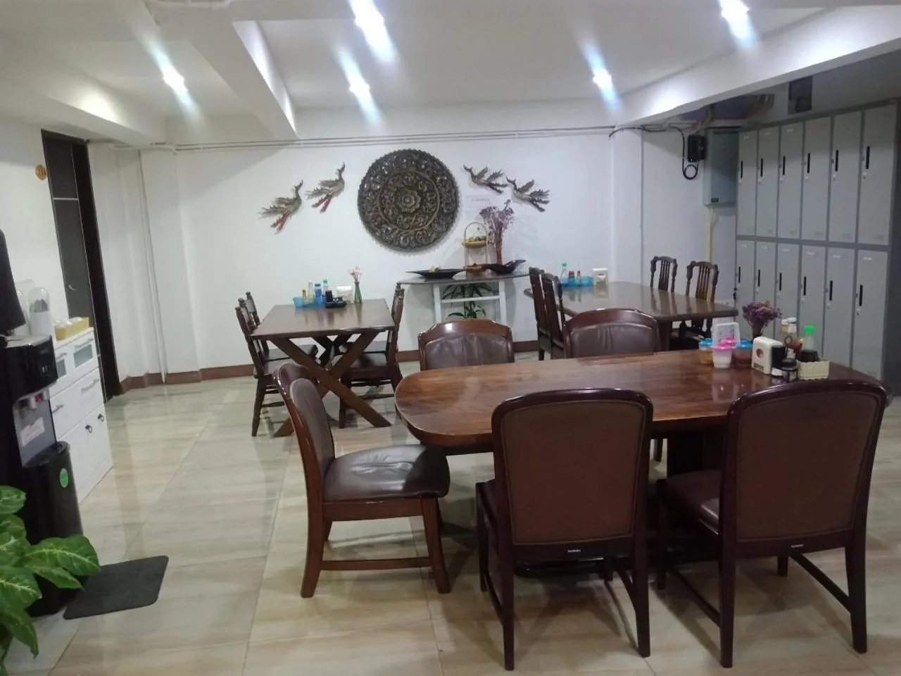 Restaurant/places to eat in A Lanna Boutique House