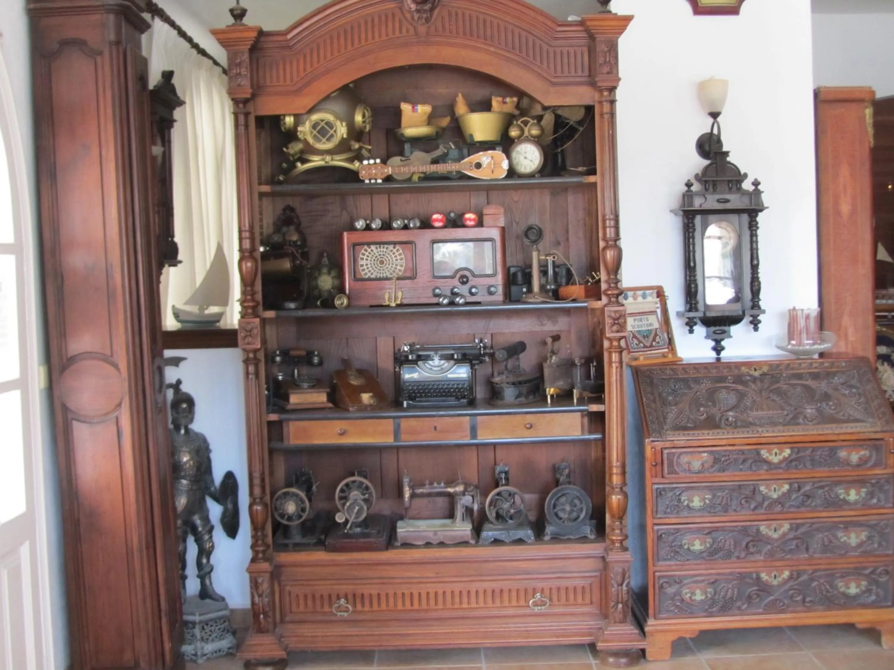 Decorative detail in Porto Scoutari Romantic Hotel