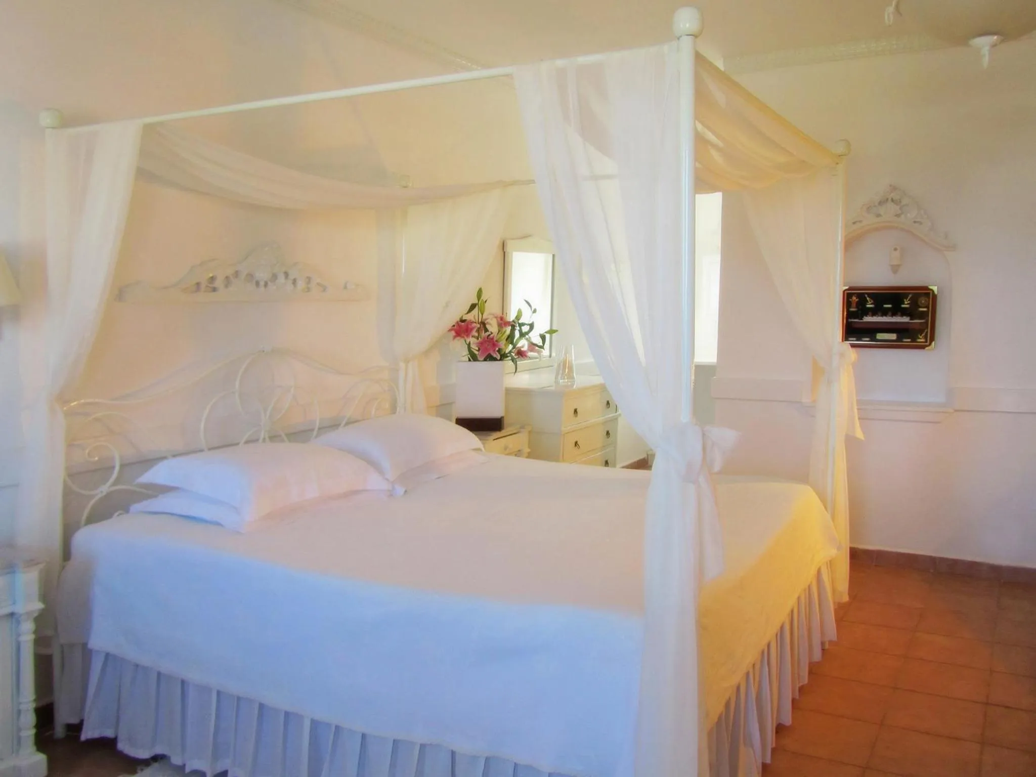 Bed in Porto Scoutari Romantic Hotel