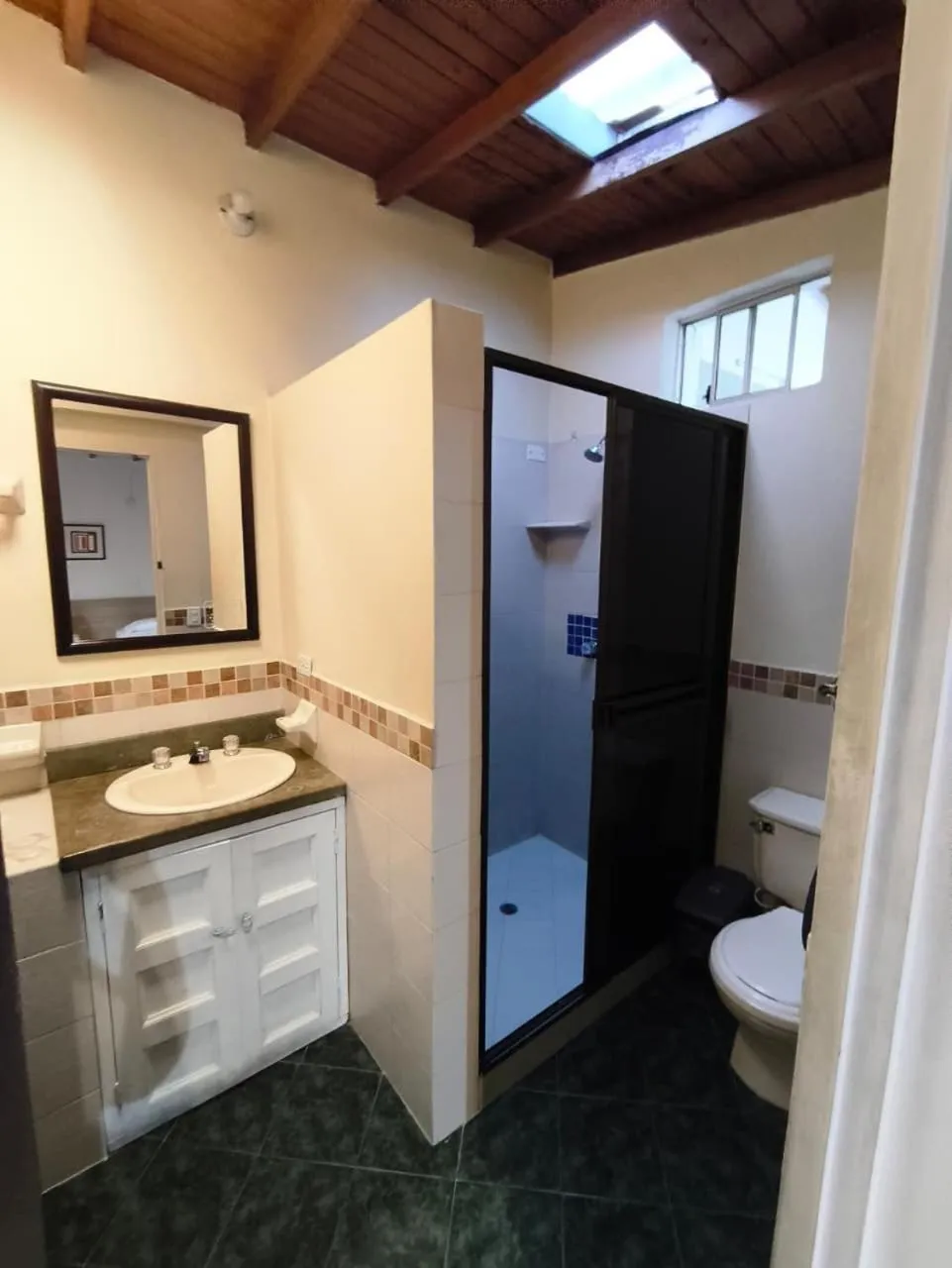 Shower in Hotel Quinta Avenida