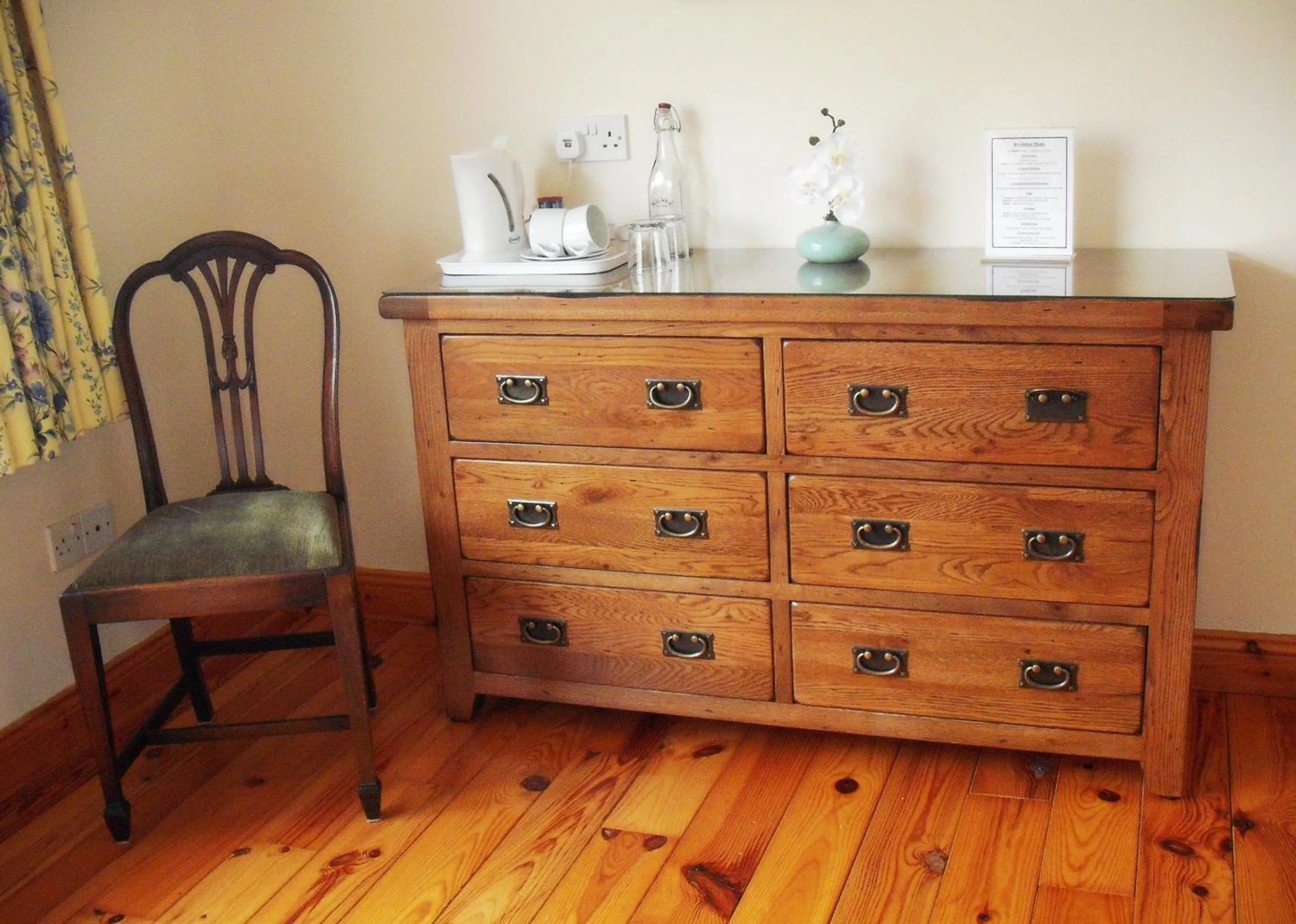 Bedroom in Maryville Bed and Breakfast