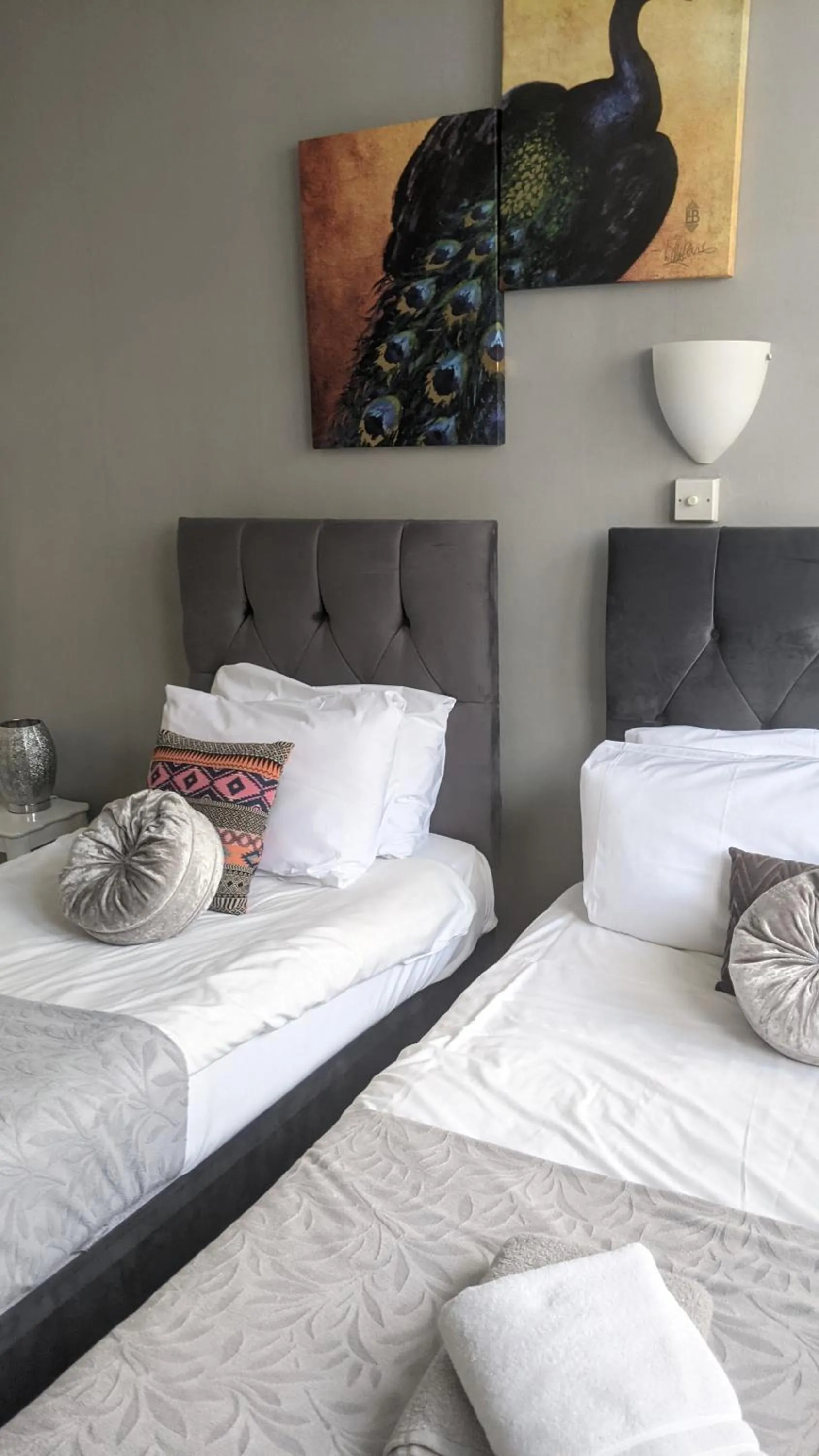 Bedroom, Bed in Relax Inn Guest House