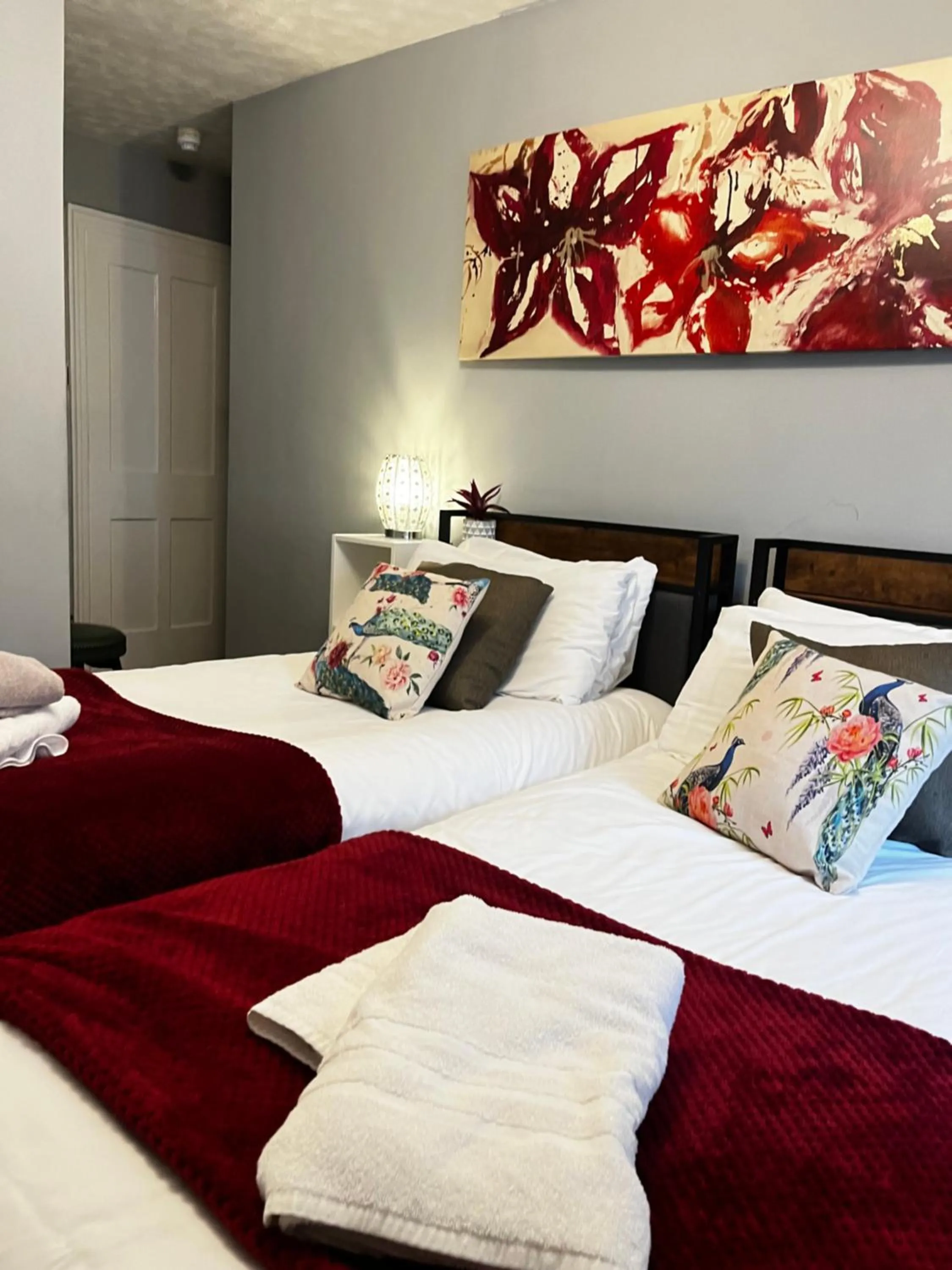 Bed in Relax Inn Guest House