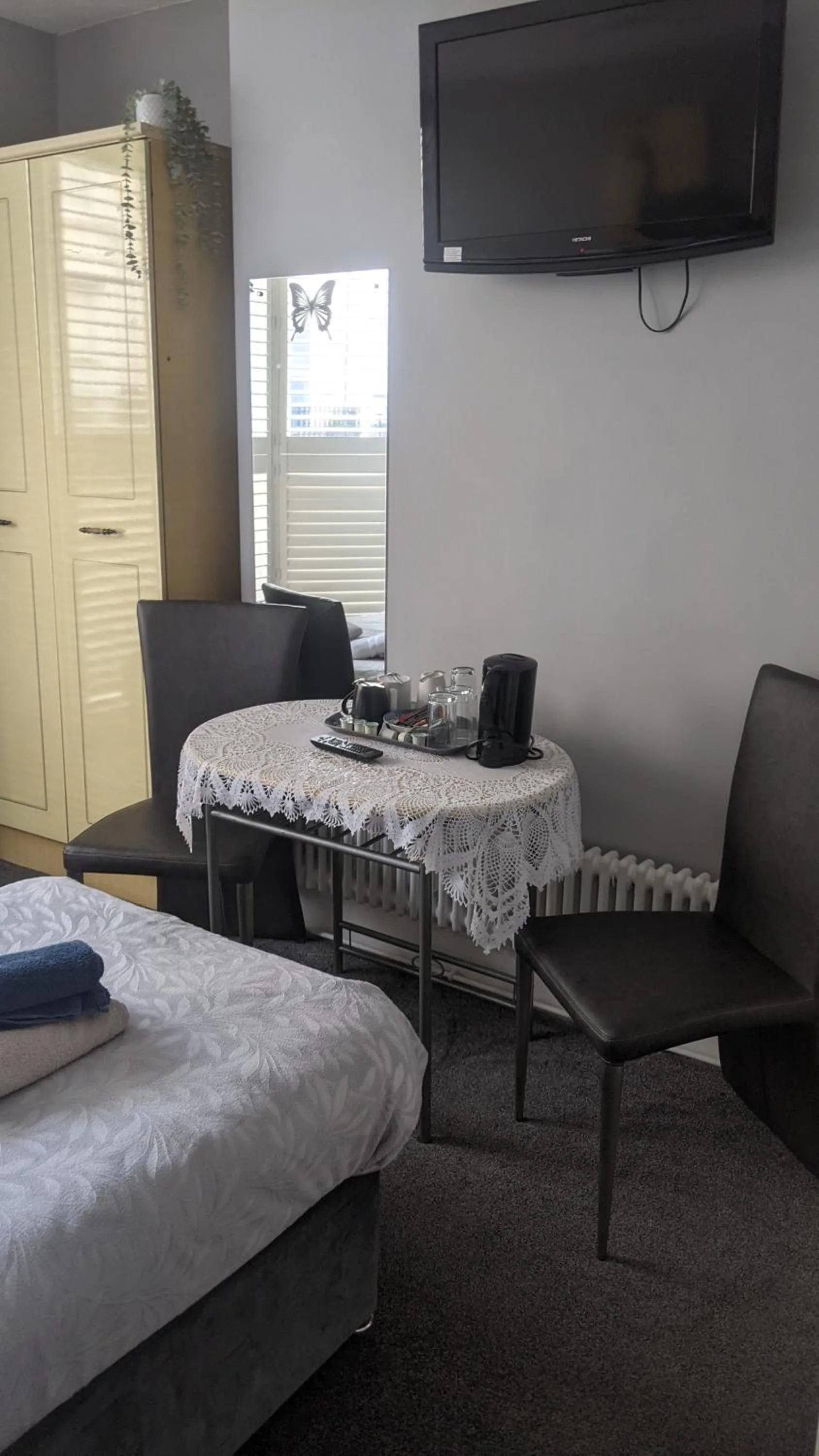 Dining area, Bed in Relax Inn Guest House