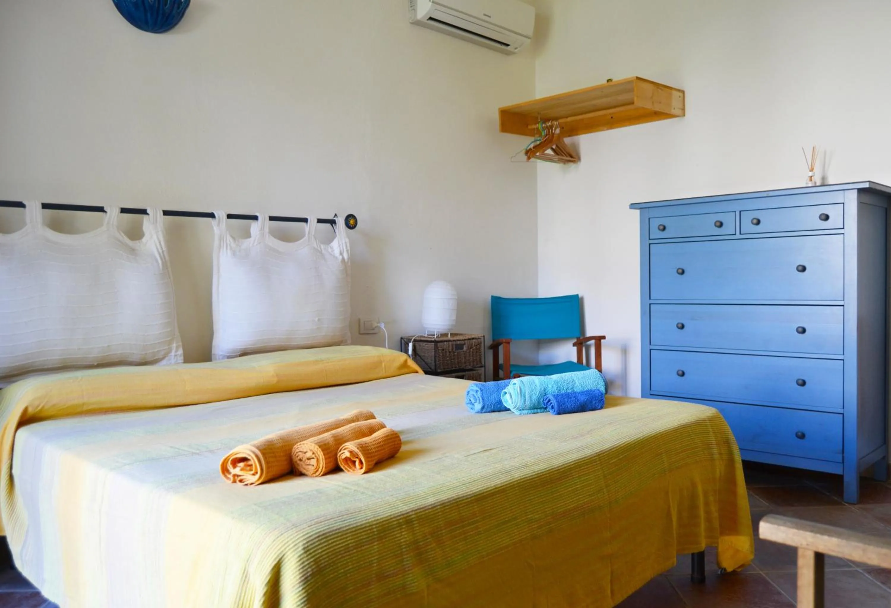 Bed in Hotel Sandalyon