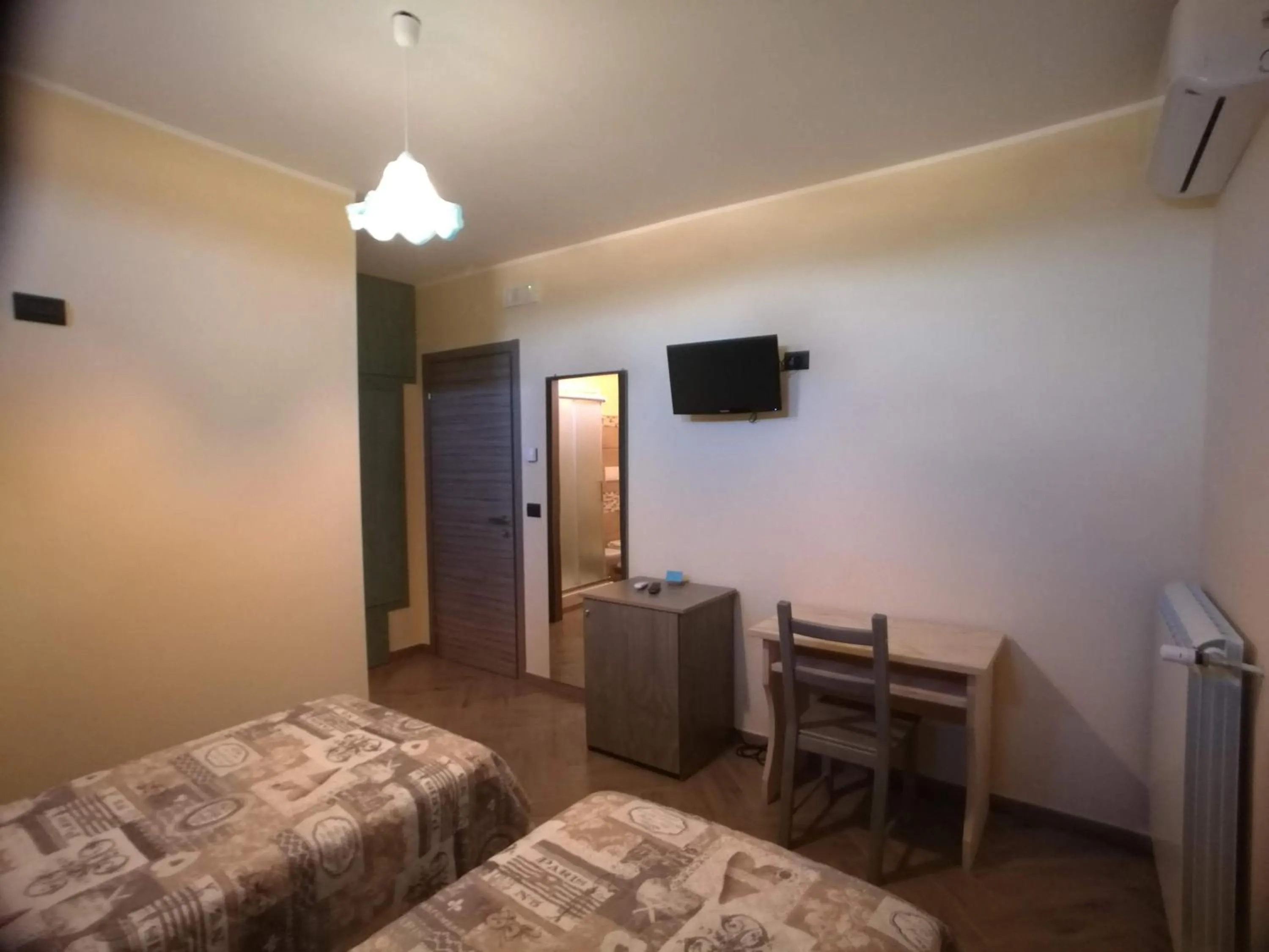 Photo of the whole room in Lacus Pensilis