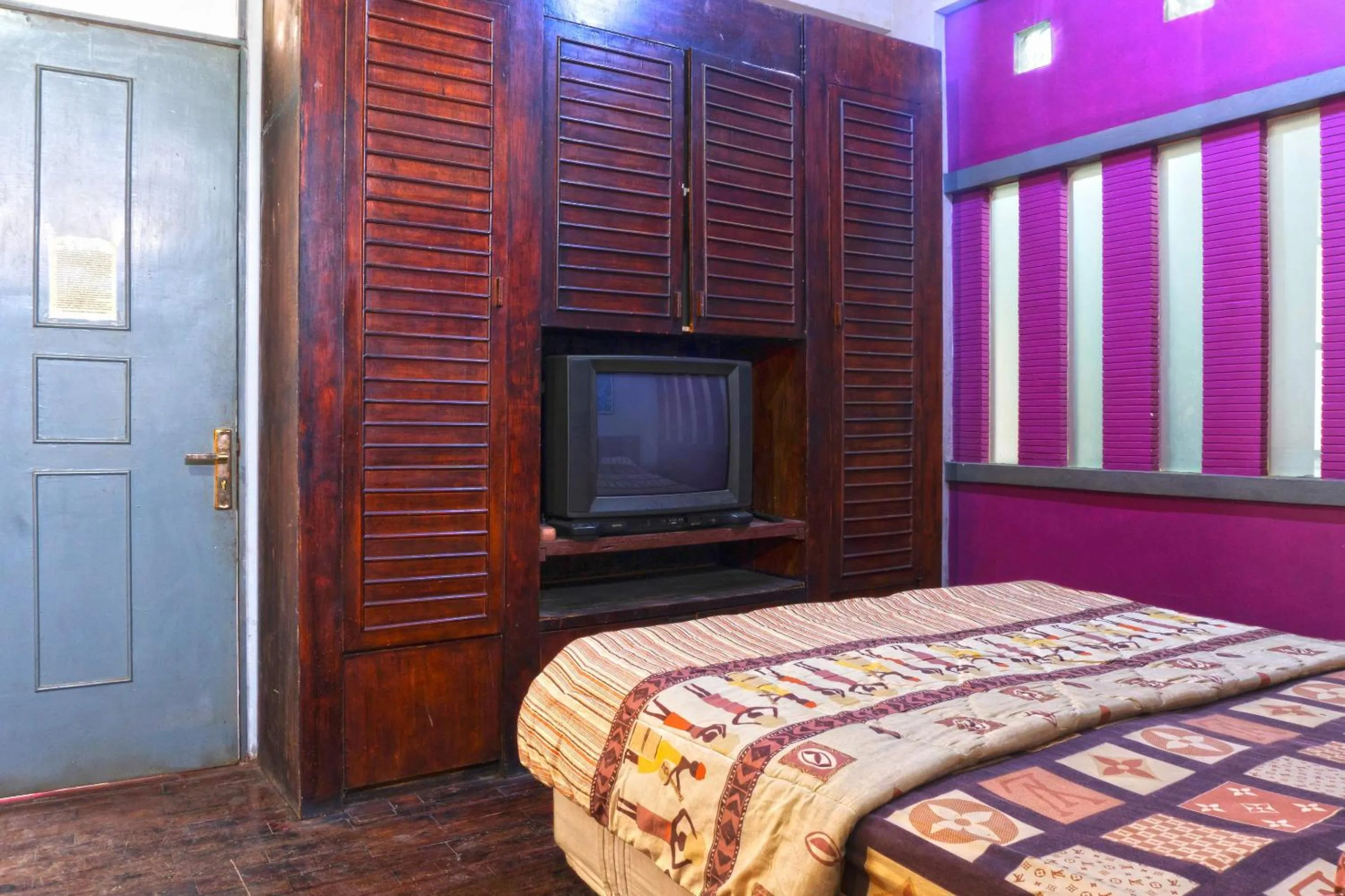 Bedroom, Bed in Apartment Wisma Tobana II