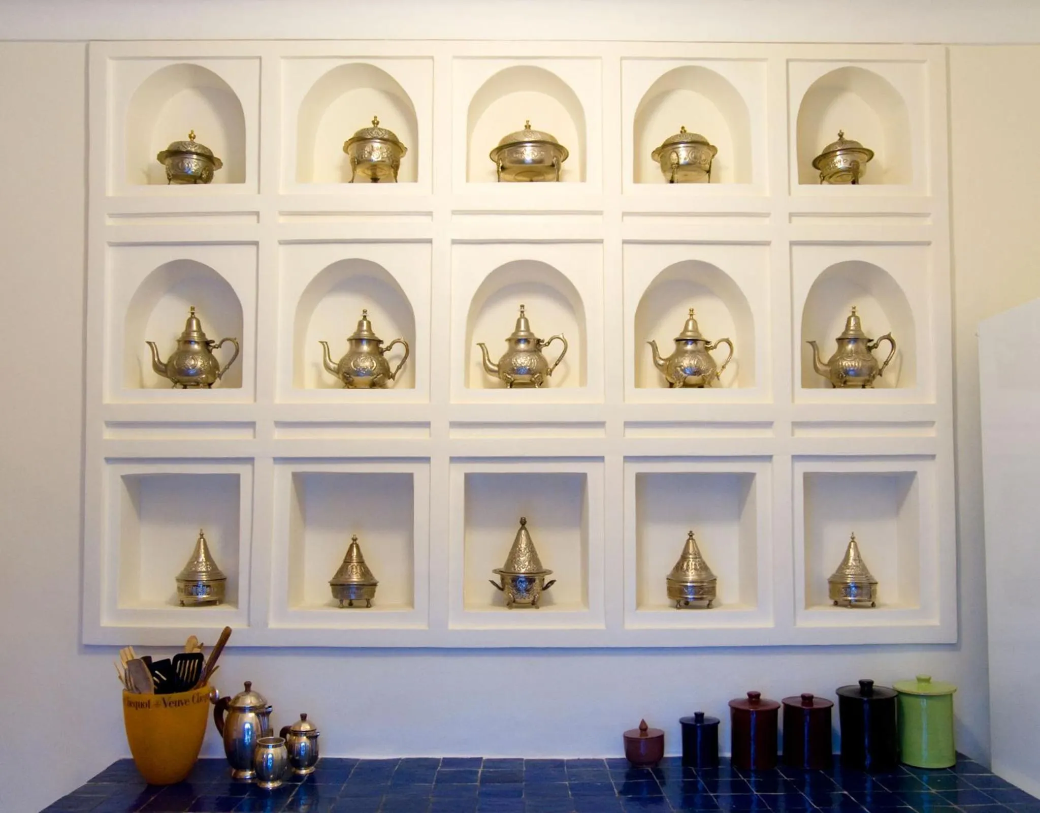 Decorative detail in Riad Le J