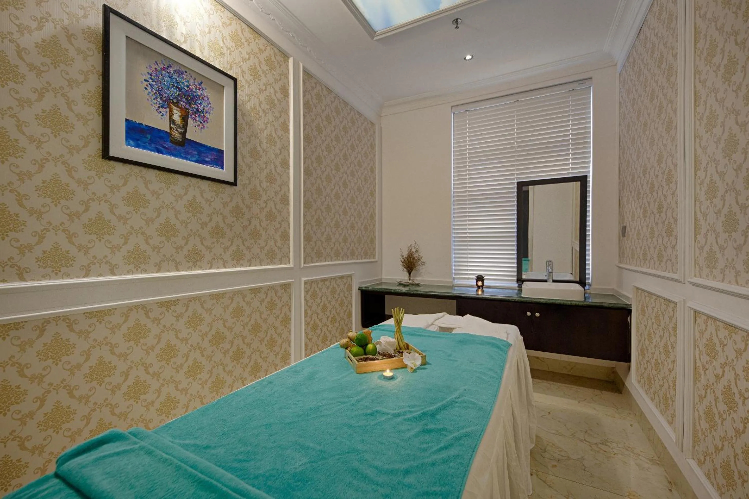 Massage, Bed in Eden Ocean View Hotel Da Nang