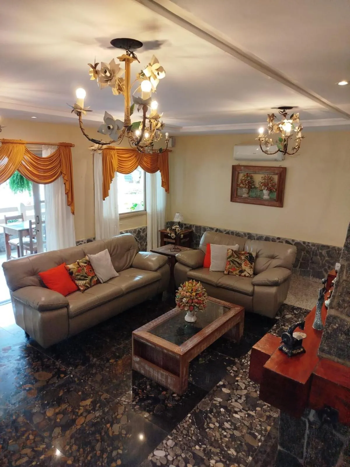 Living room in Hotel Rio Penedo