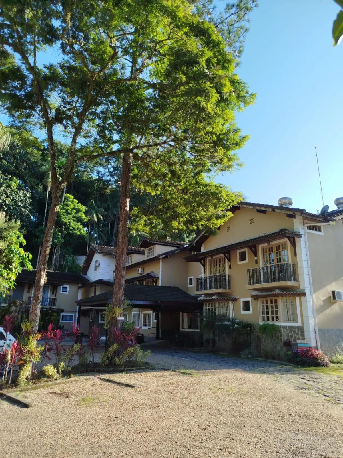 Property building in Hotel Rio Penedo