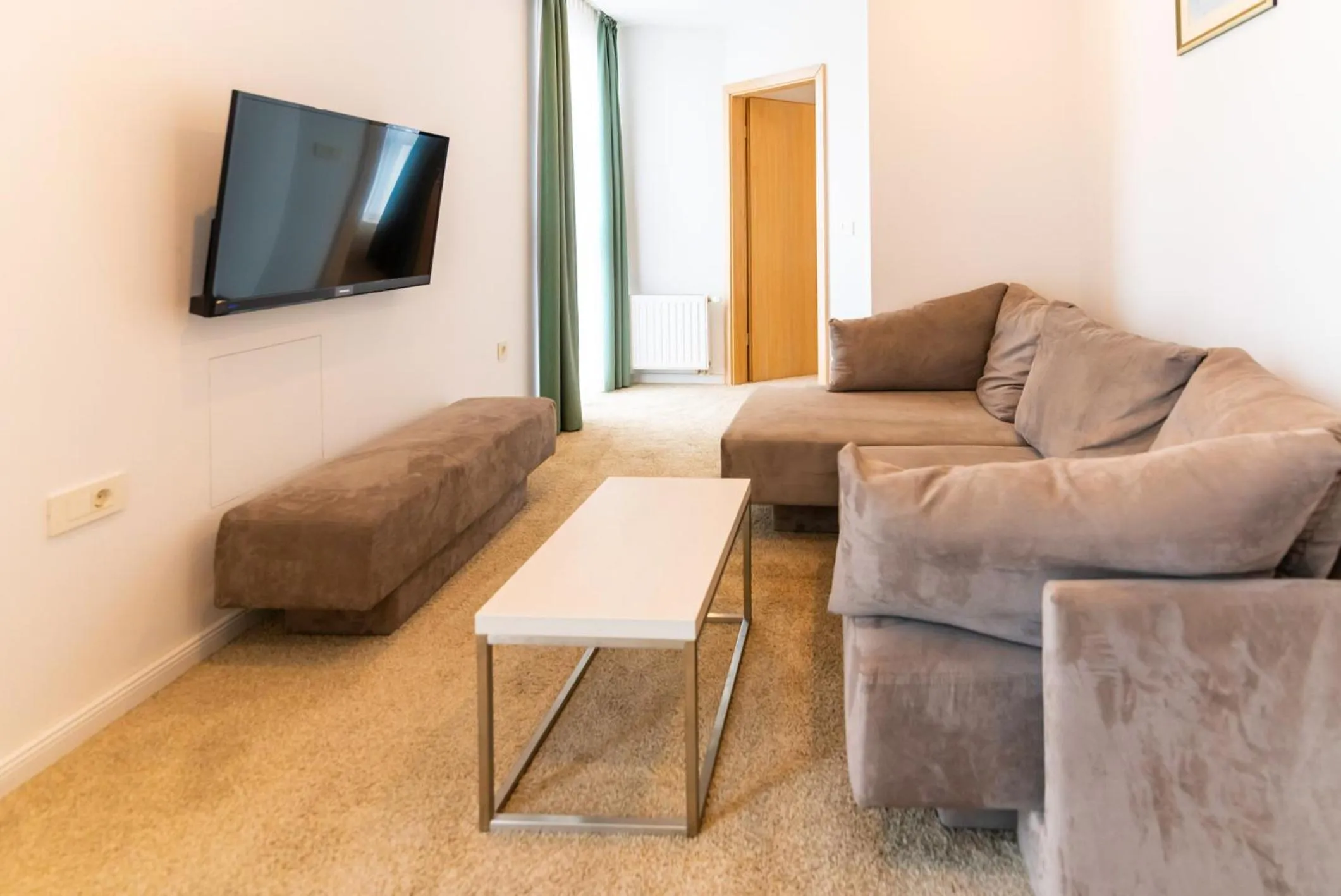 TV and multimedia in Hotel Park Superior 3*