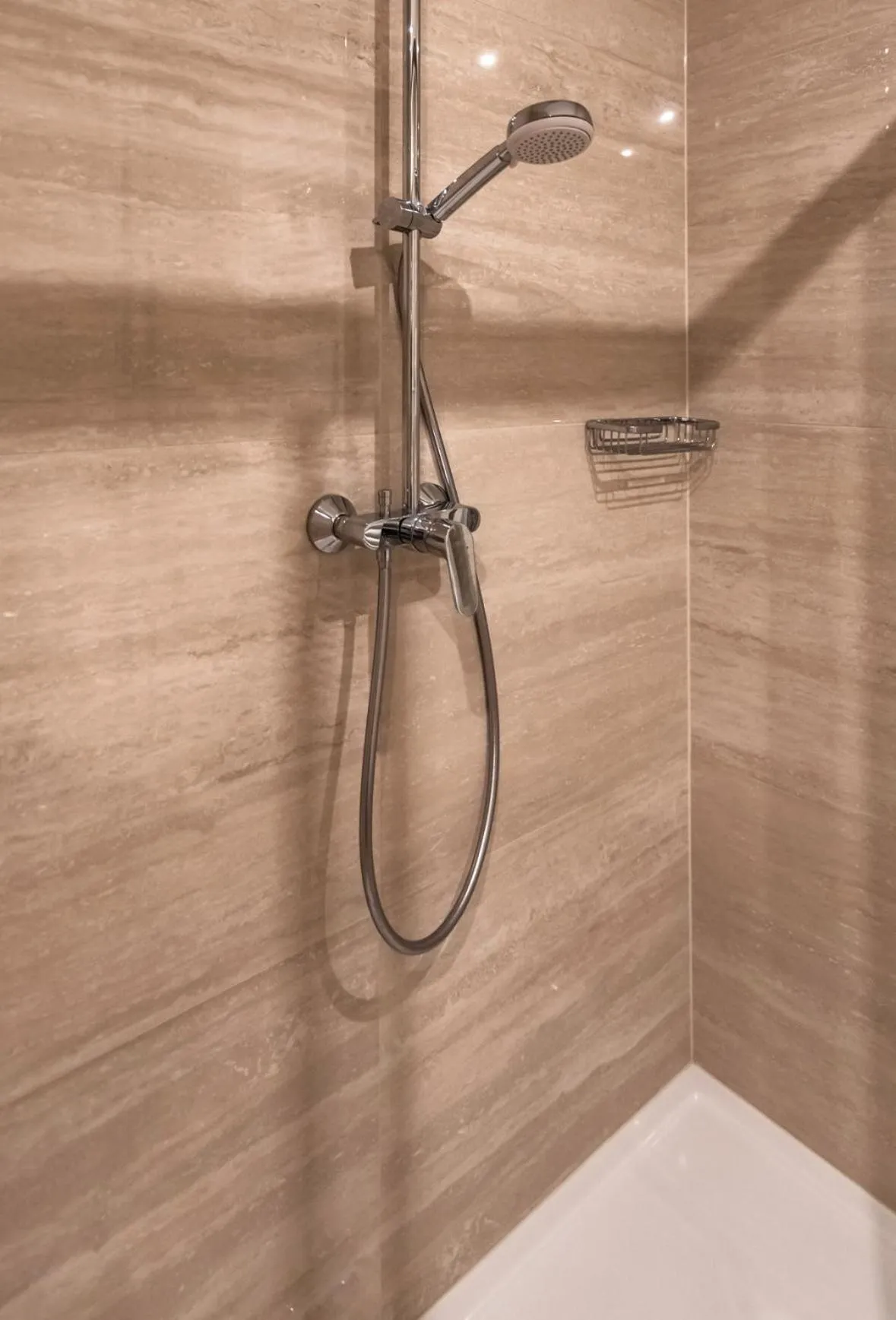 Shower in Hotel Park Superior 3*