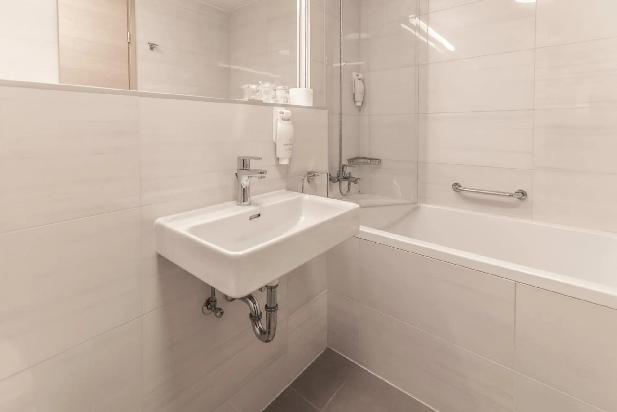 Bathroom in Hotel Park Superior 3*