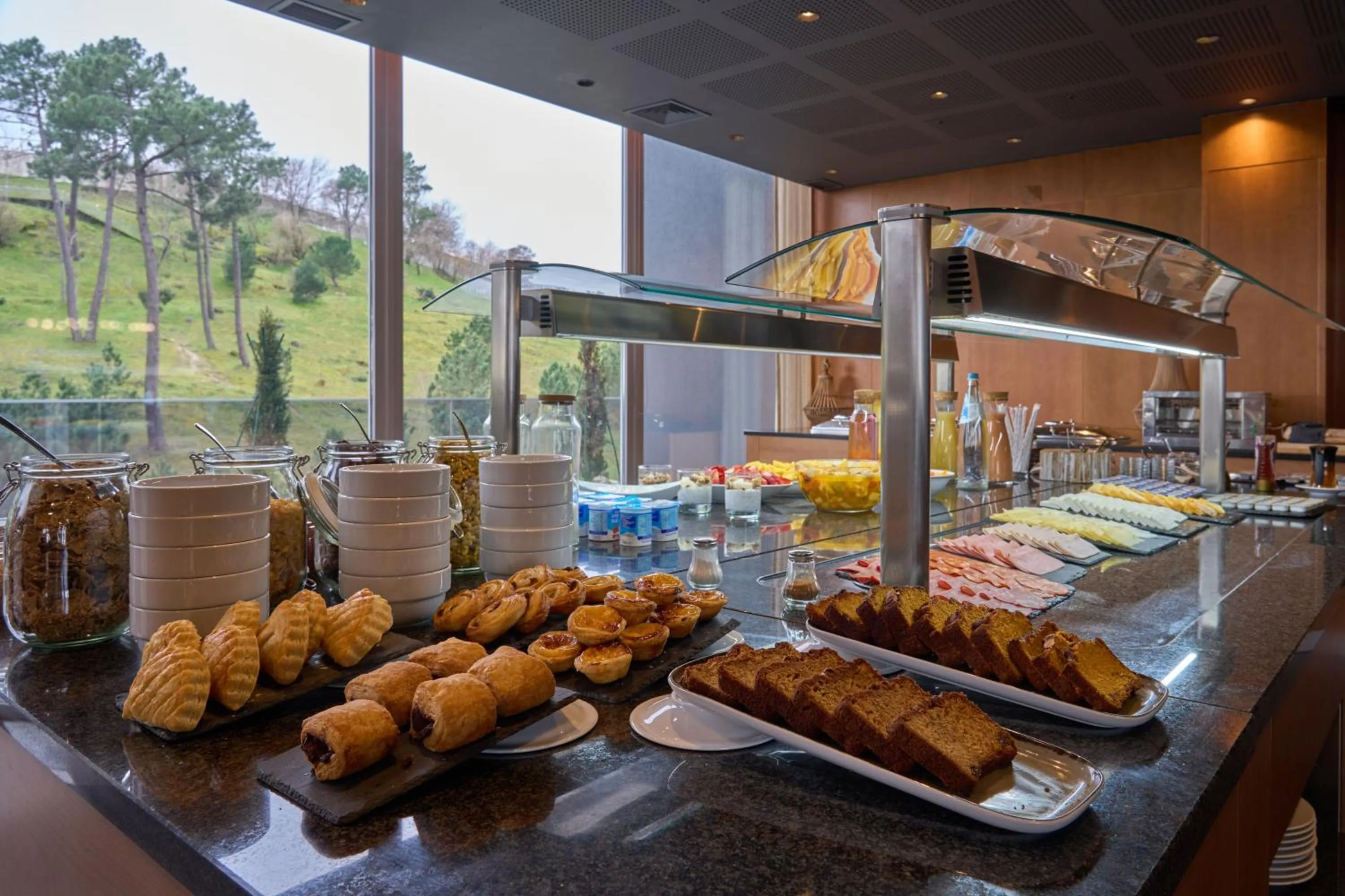 Breakfast in Hotel Versatile