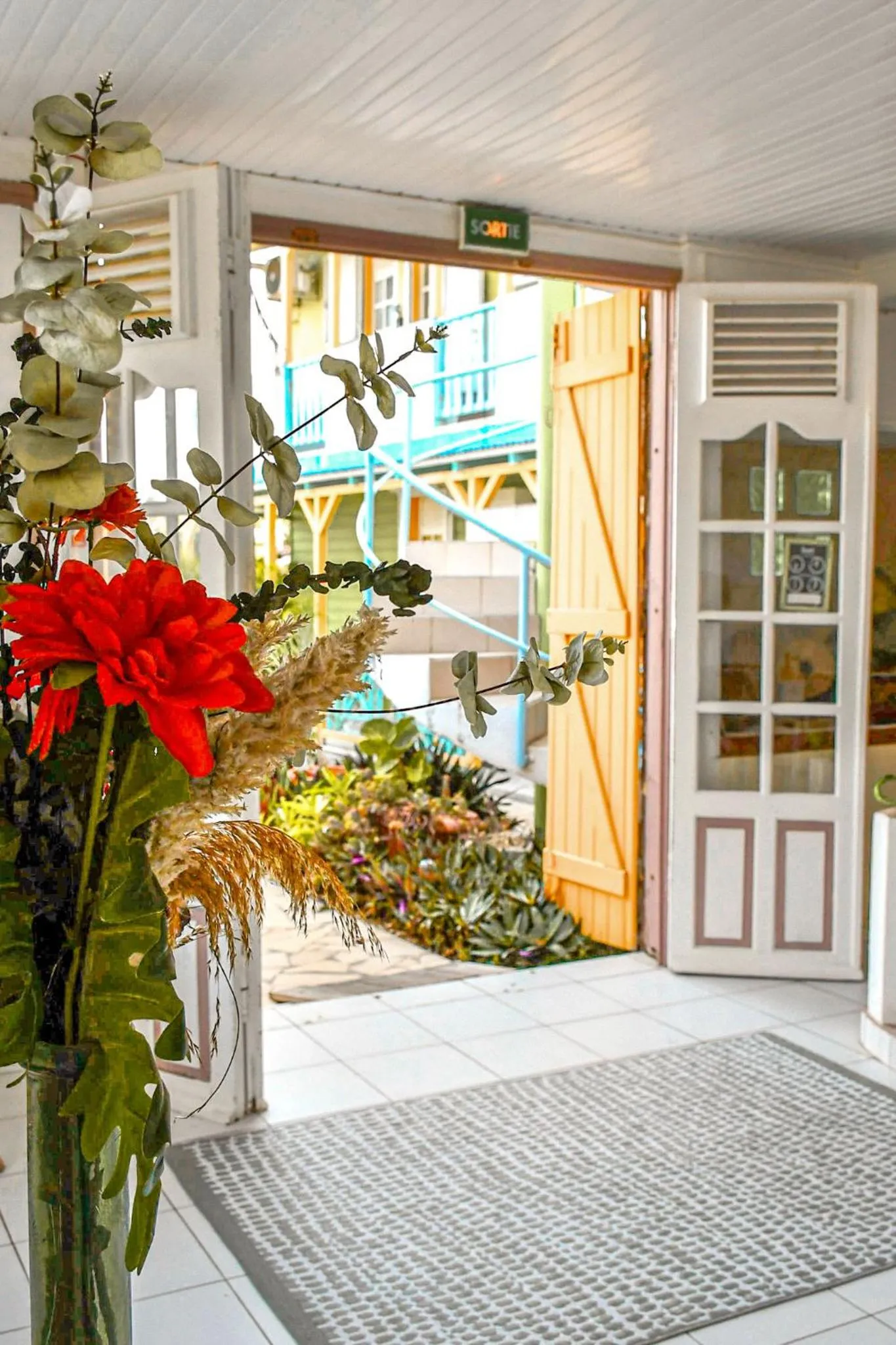 Property building in Hotel Oasis