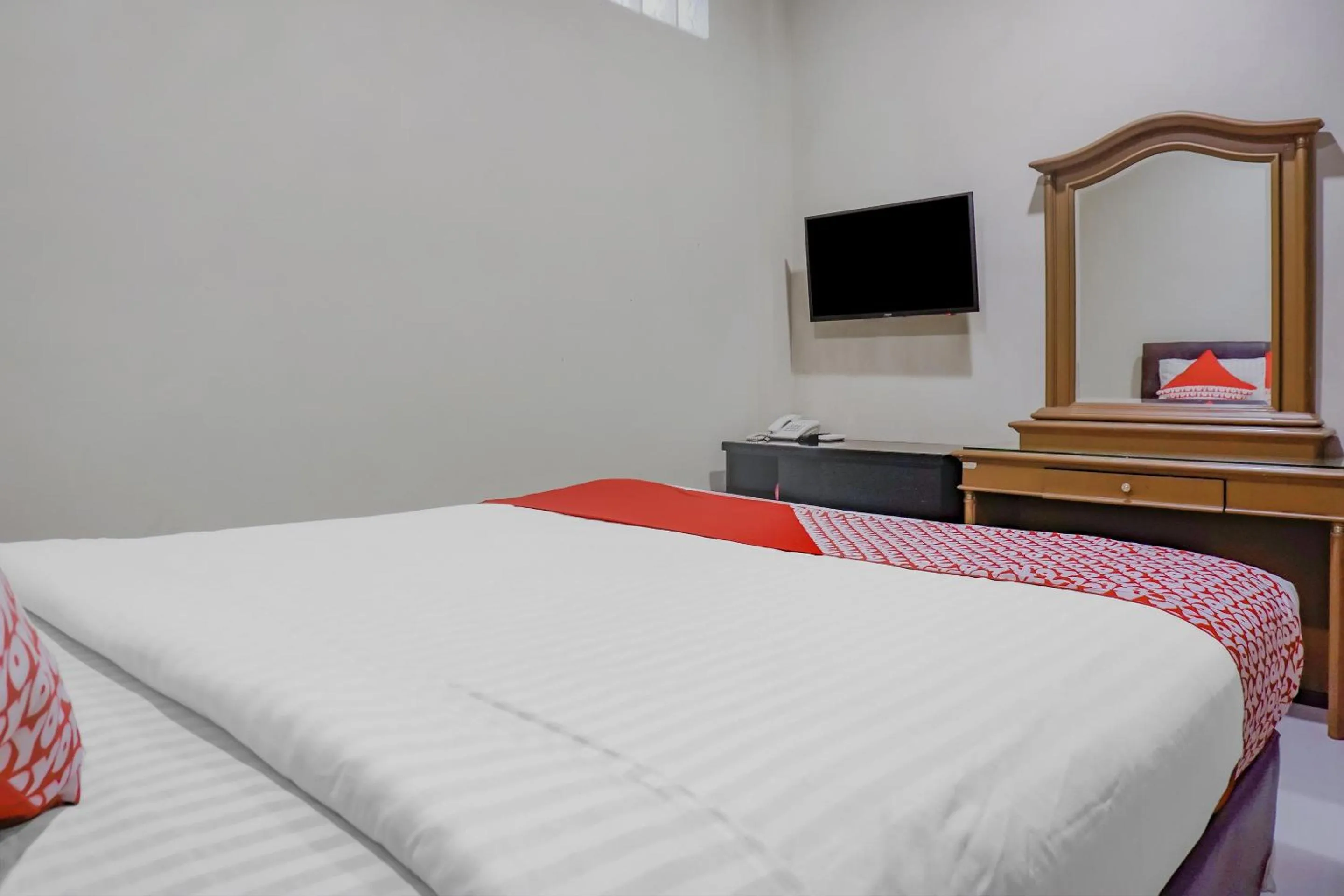 TV and multimedia, TV/Entertainment Center in OYO 117 Blueberry Homestay