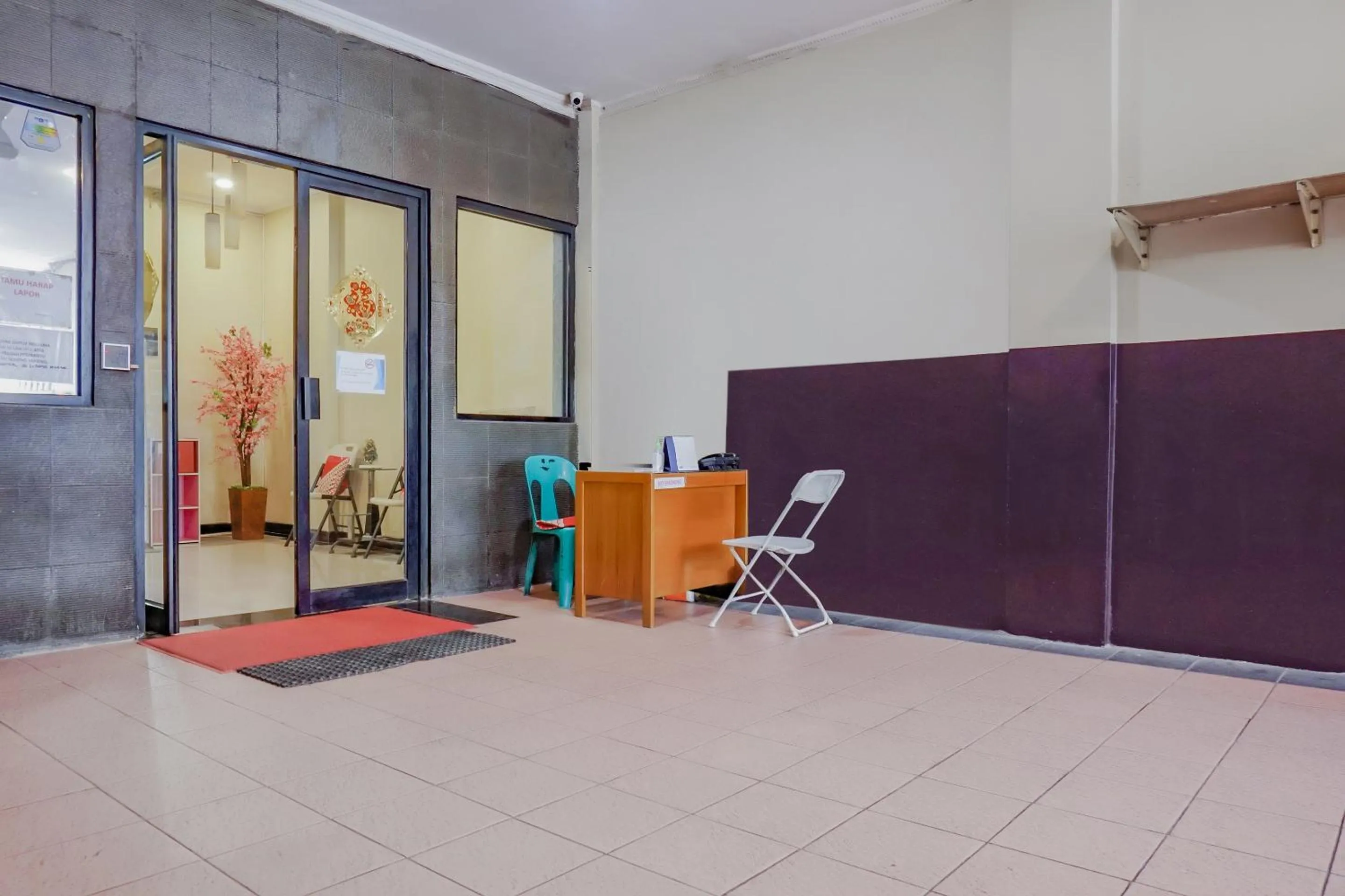 Lobby or reception in OYO 117 Blueberry Homestay