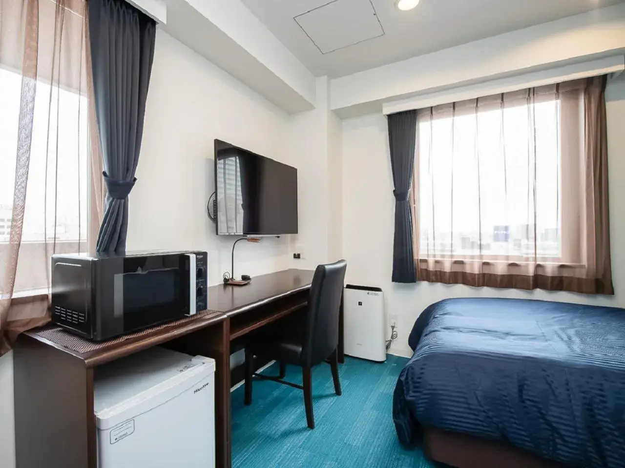 Double Room with Small Double Bed - single occupancy - Smoking in HOTEL LiVEMAX Gifu Ekimae Double Room with Small Double Bed - single occupancy - Smoking in HOTEL LiVEMAX Gifu Ekimae