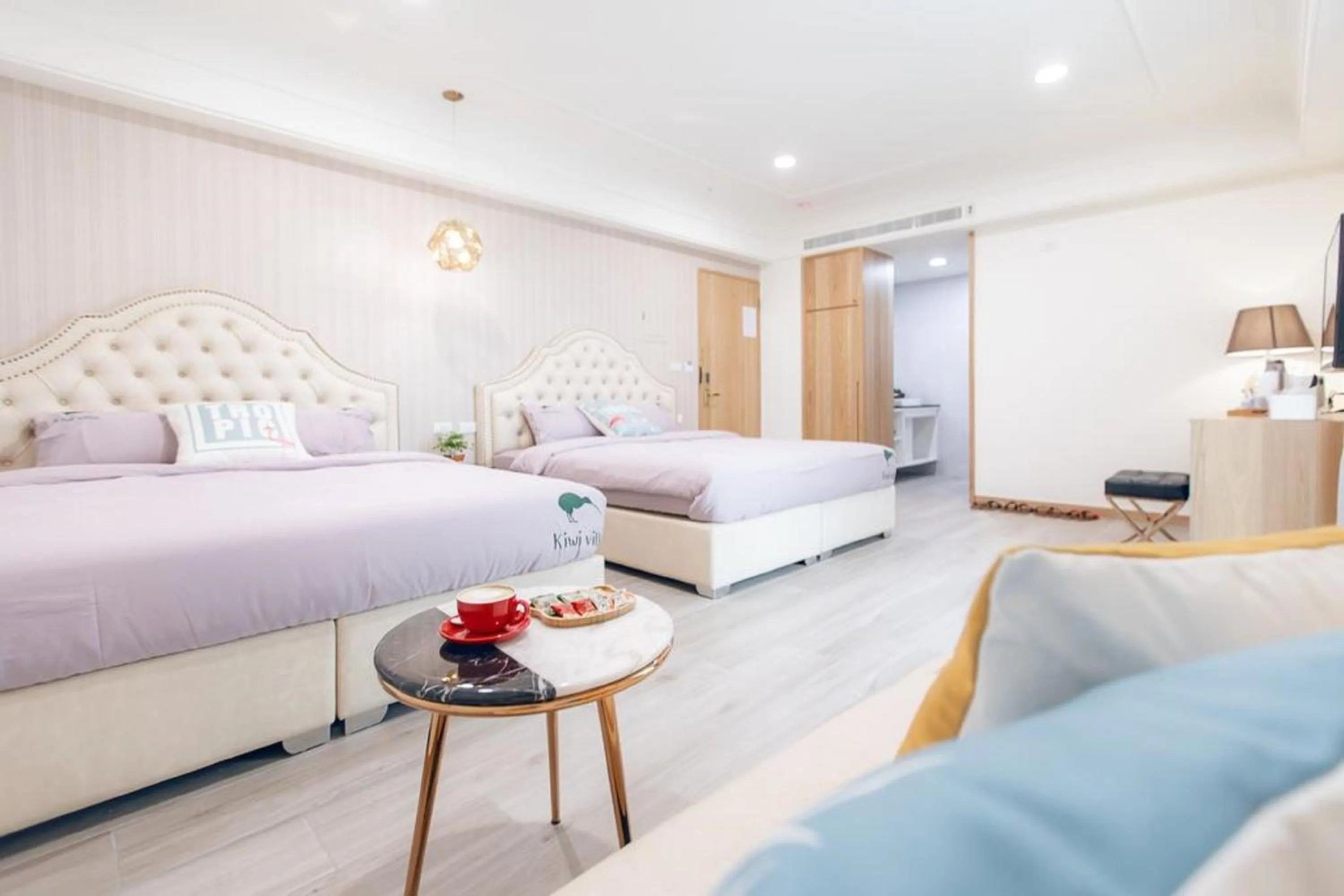 Photo of the whole room, Bed in Kiwi Villa