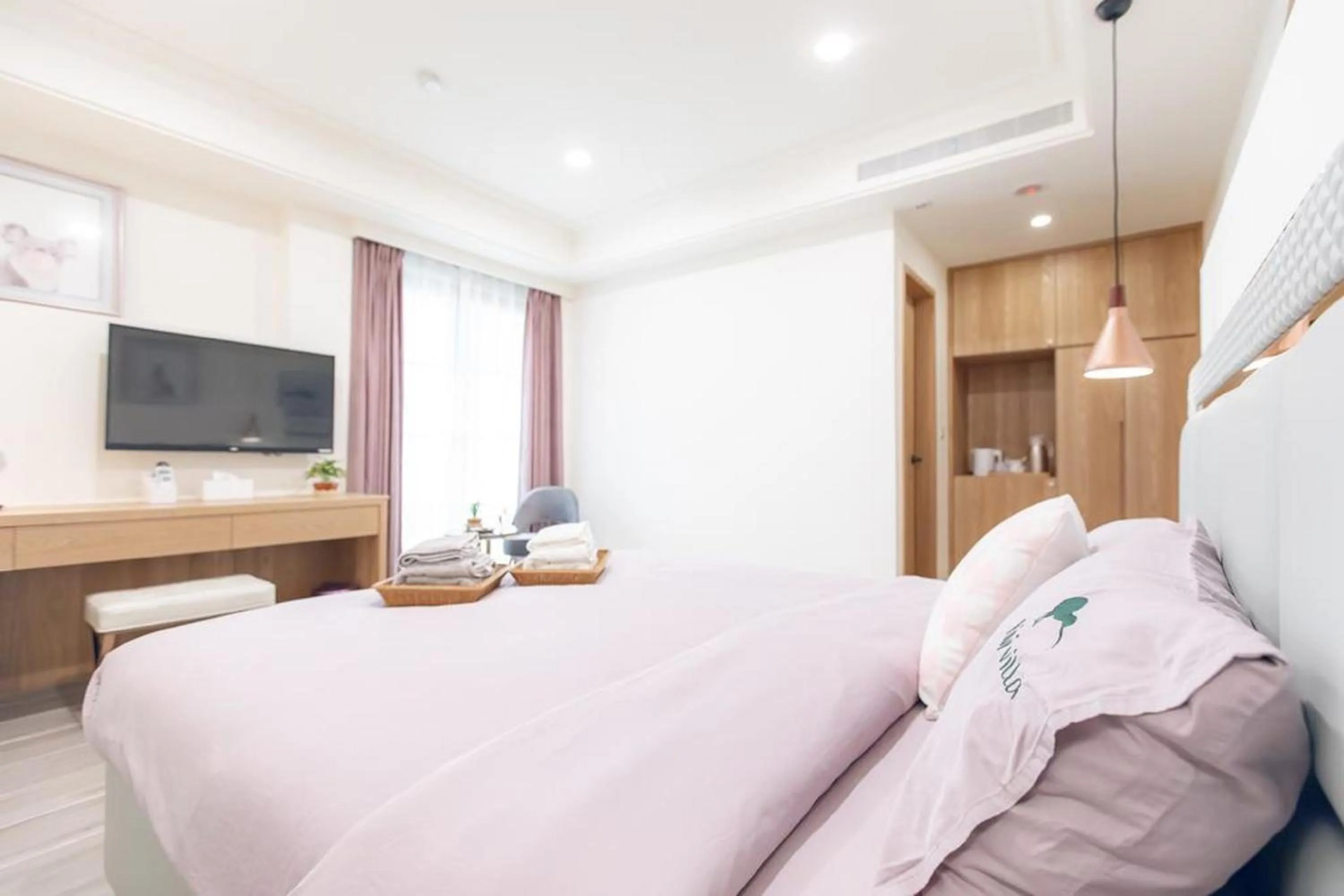 Decorative detail, Bed in Kiwi Villa