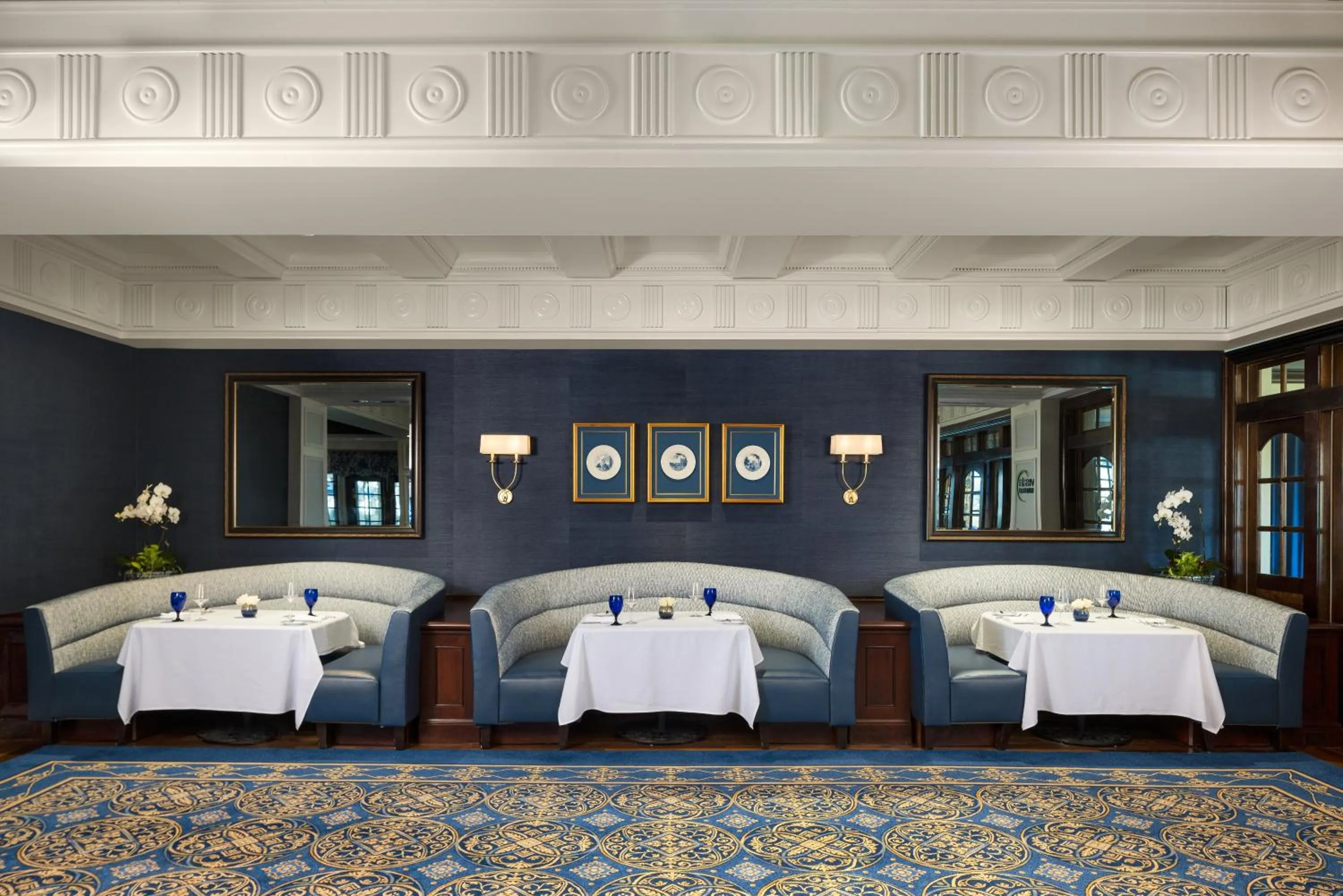 Restaurant/places to eat, Bed in Washington Duke Inn & Golf Club