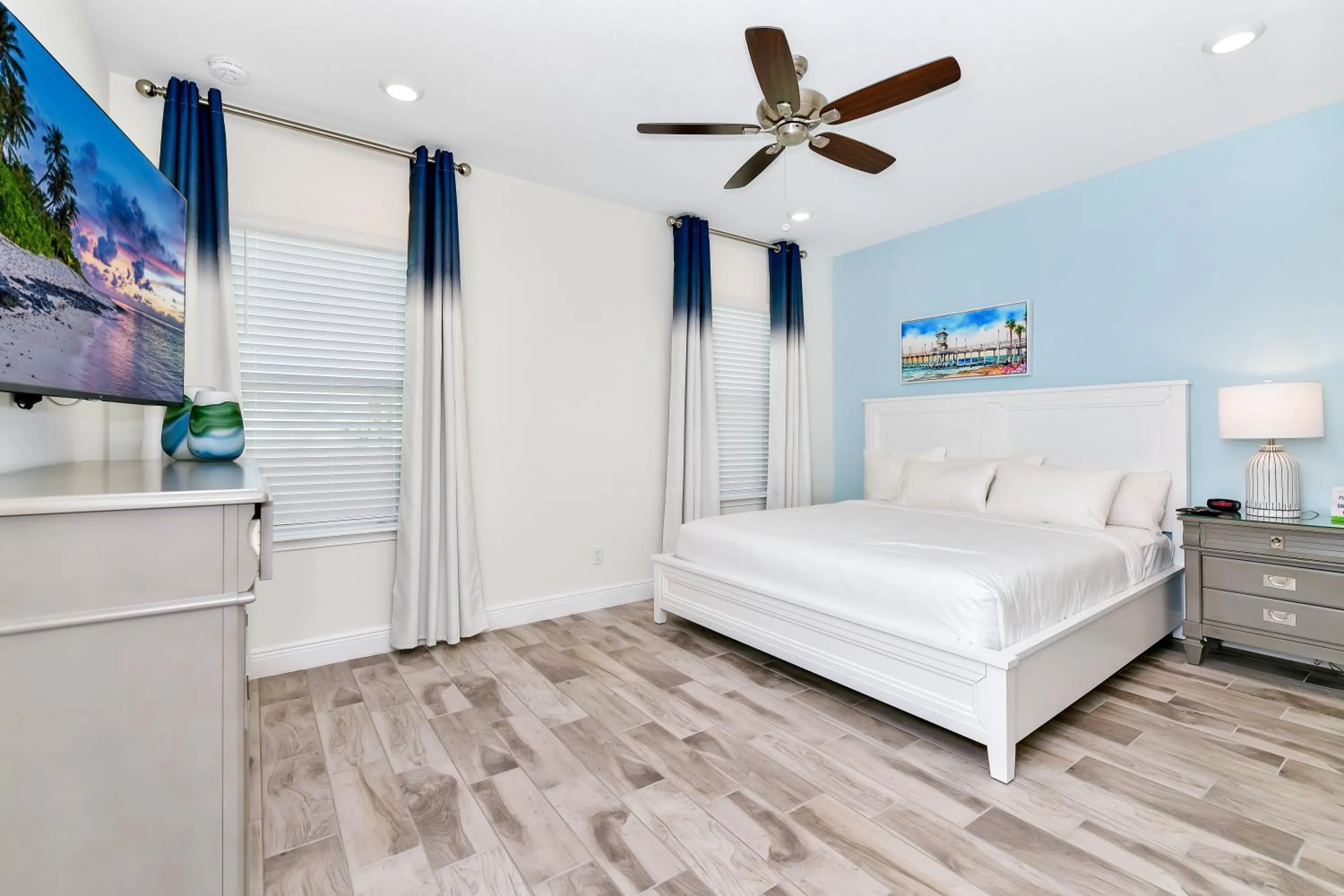Bedroom, Bed in Margaritaville Cottages Orlando by Rentyl with H2O Waterpark