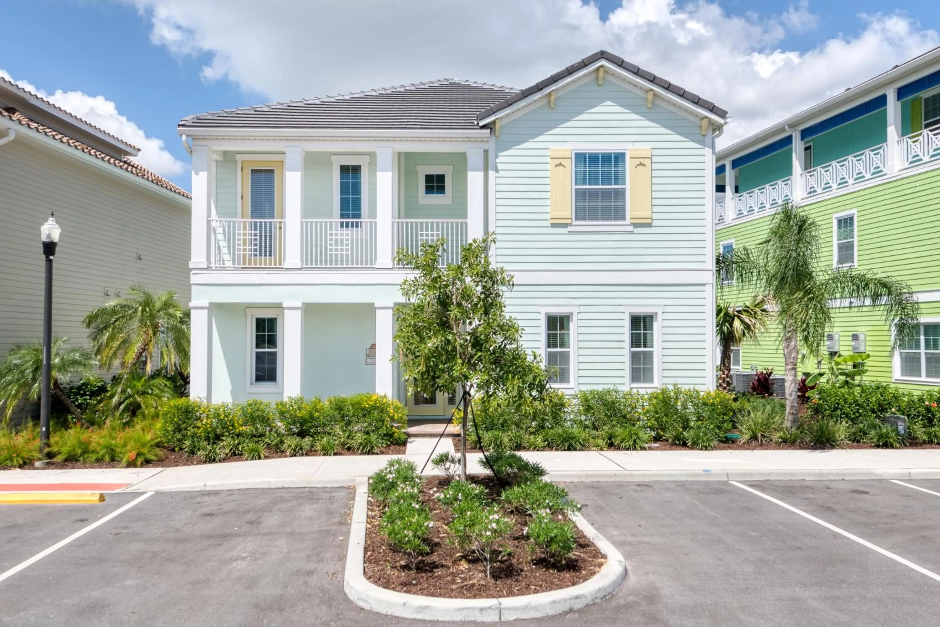 Property building in Margaritaville Cottages Orlando by Rentyl with H2O Waterpark
