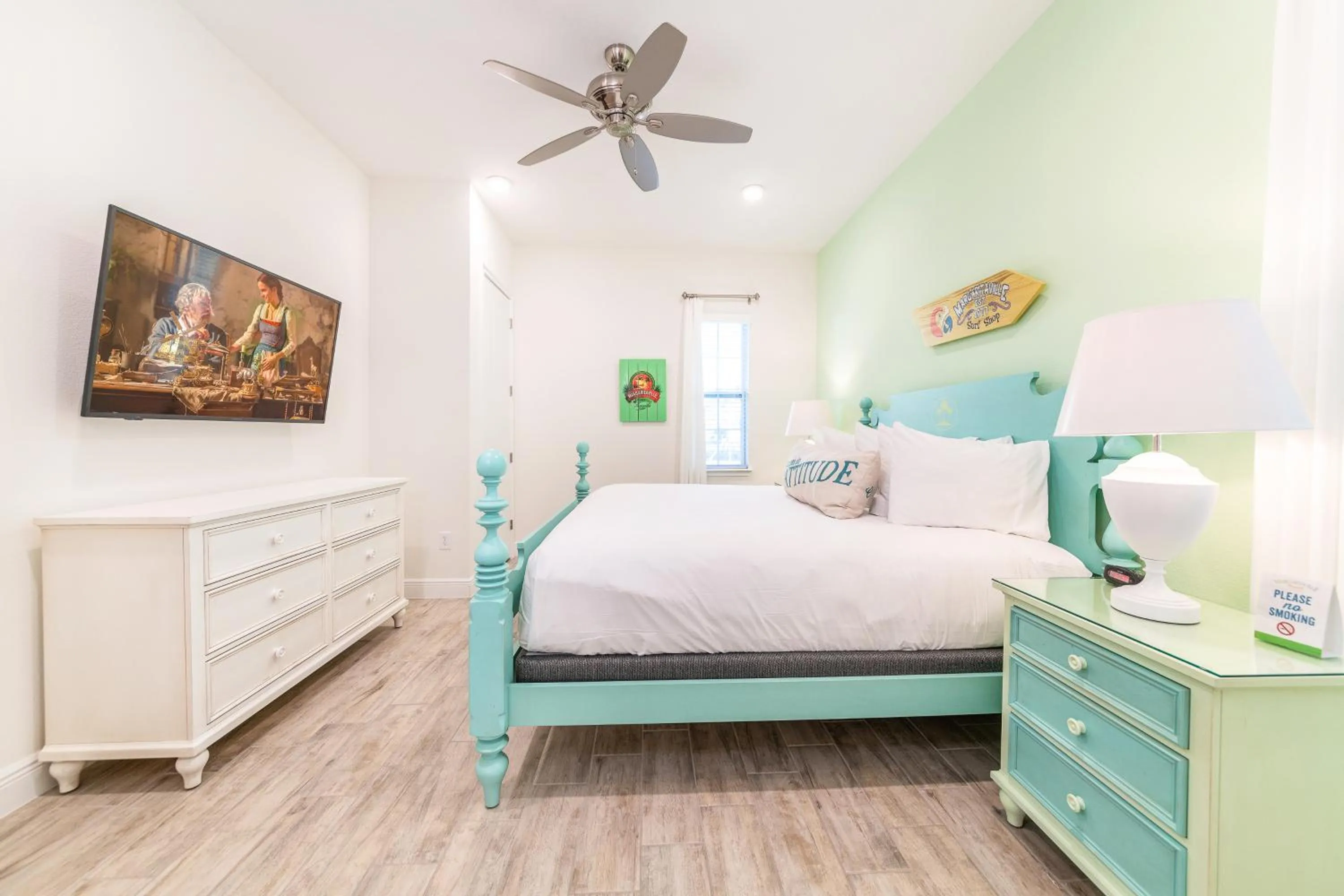 Bedroom, Bed in Margaritaville Cottages Orlando by Rentyl with H2O Waterpark