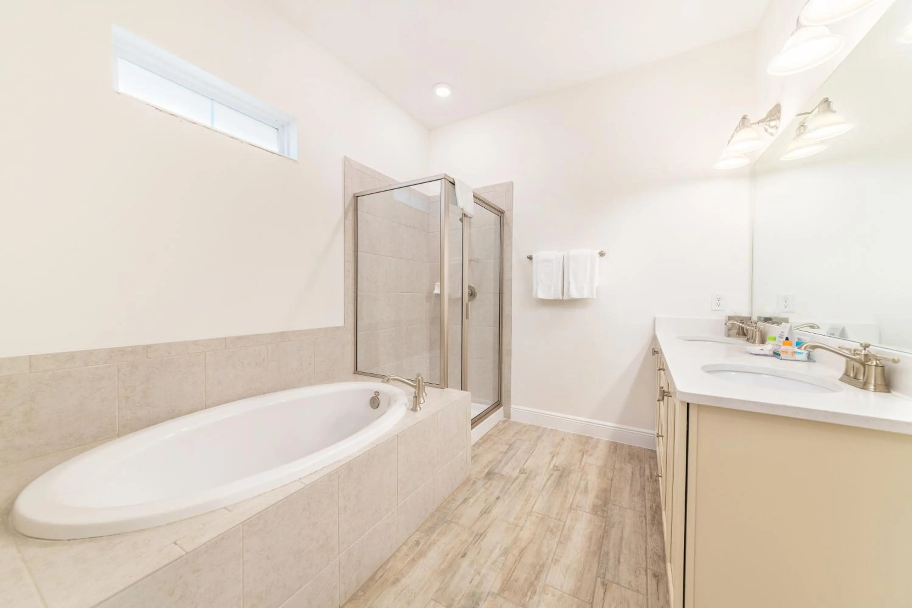 Bathroom in Margaritaville Cottages Orlando by Rentyl with H2O Waterpark