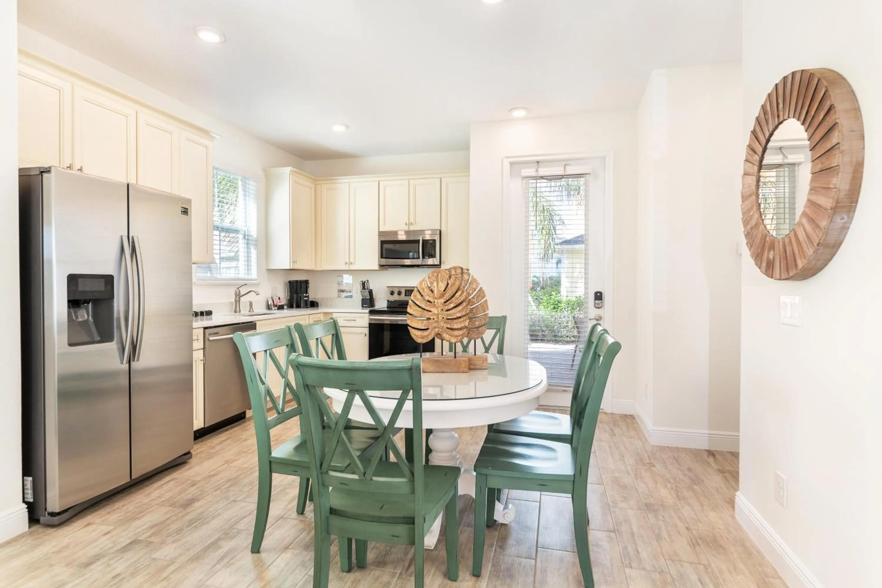 Kitchen or kitchenette in Margaritaville Cottages Orlando by Rentyl with H2O Waterpark